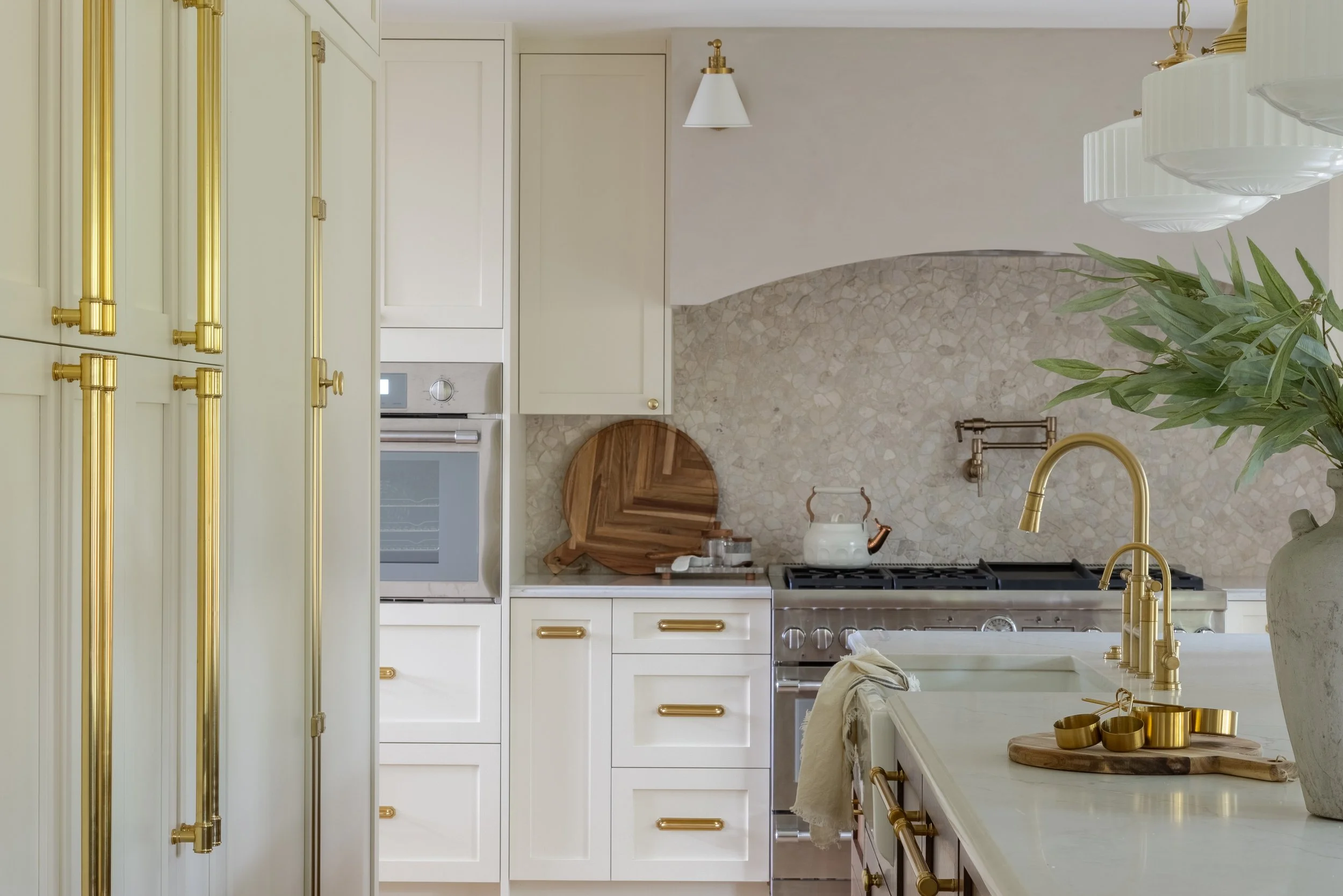Traditional Transitional Kitchen Remodel by Emerald City Construction project photo