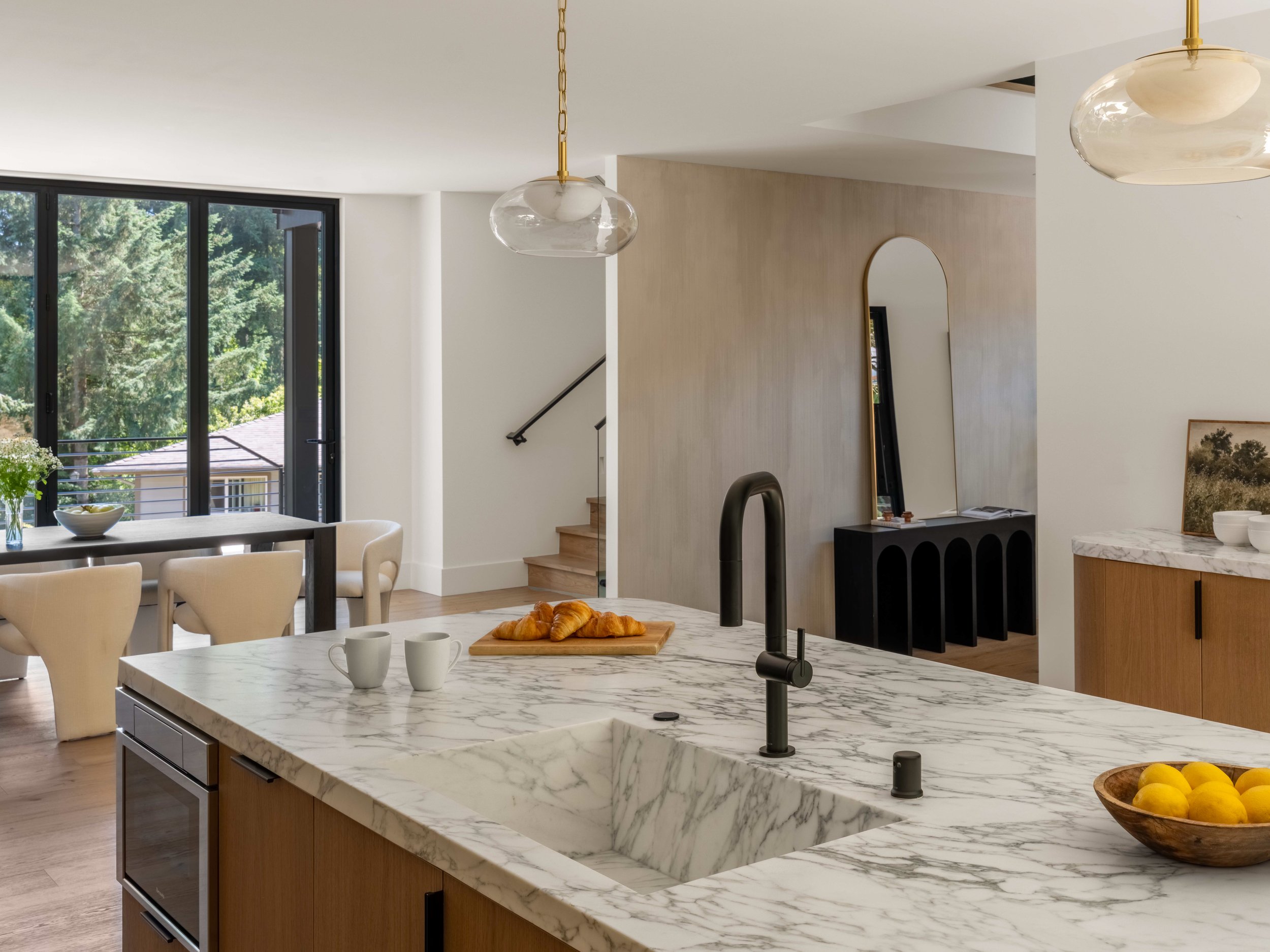 EmeraldCItyBellevue_KaraMercer1652-HDR-1.jpg