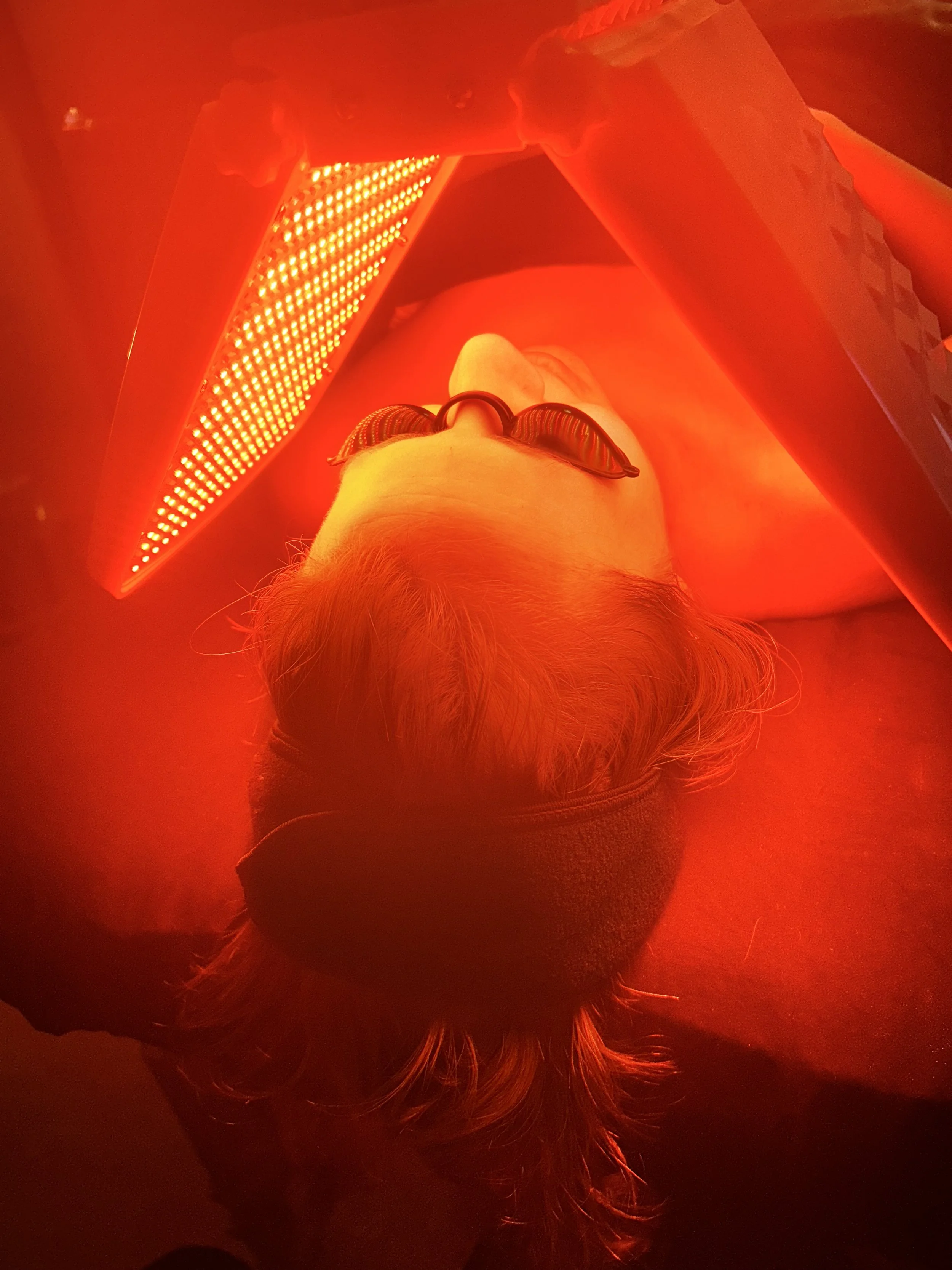 led light mask therapy