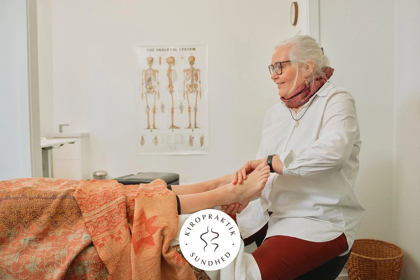 🌿 F&oslash;ler du dig stresset, tr&aelig;t eller ude af balance? 🌿

Hos Kiropraktik &amp; Sundhed hj&aelig;lper vores Zoneterapeut Anne Irgens dig med at finde ro, lindre smerter og genoprette kroppens naturlige balance.

Zoneterapi kan hj&aelig;lp
