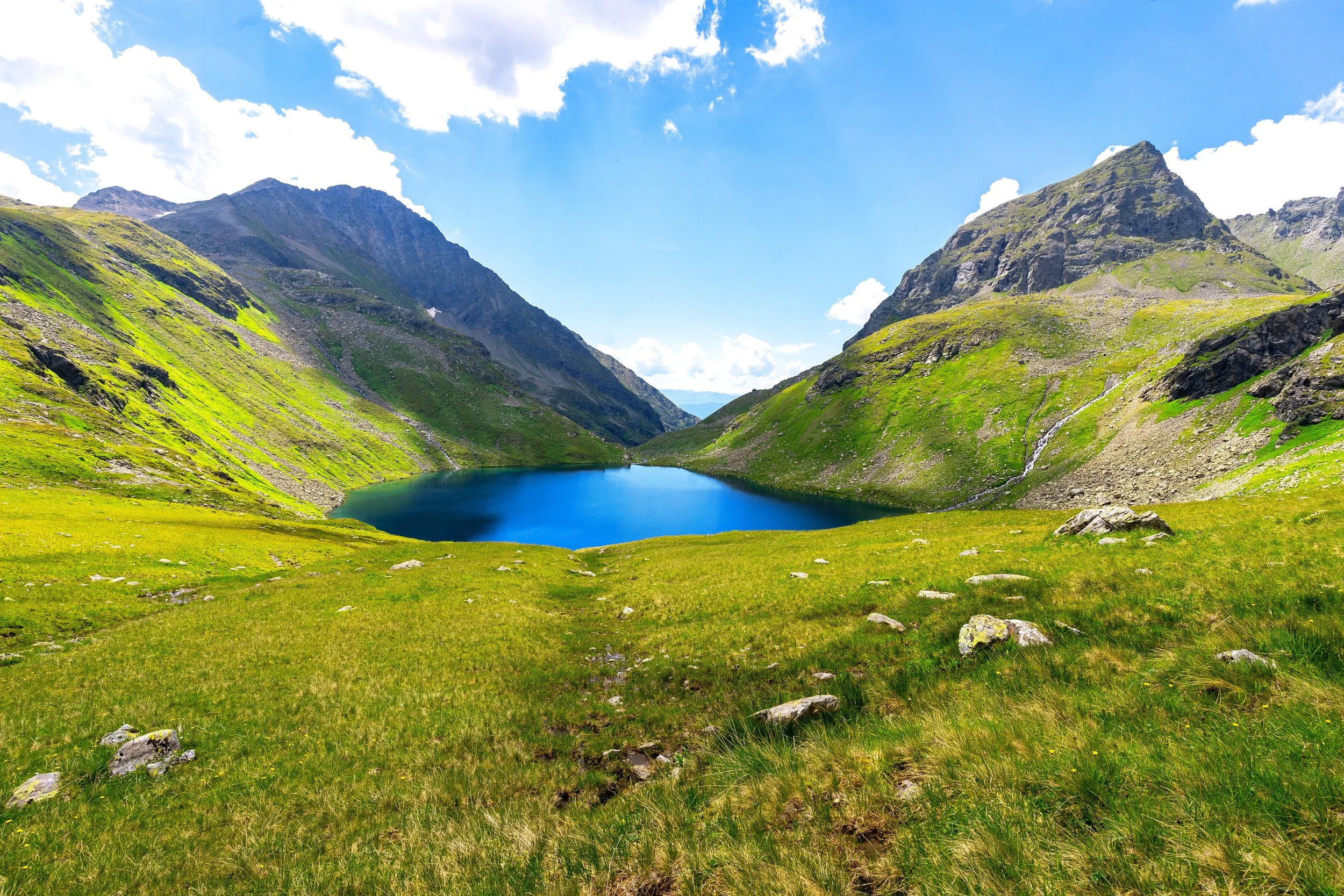 Der Zwerfenbergsee mit seiner Türkisen Farbe