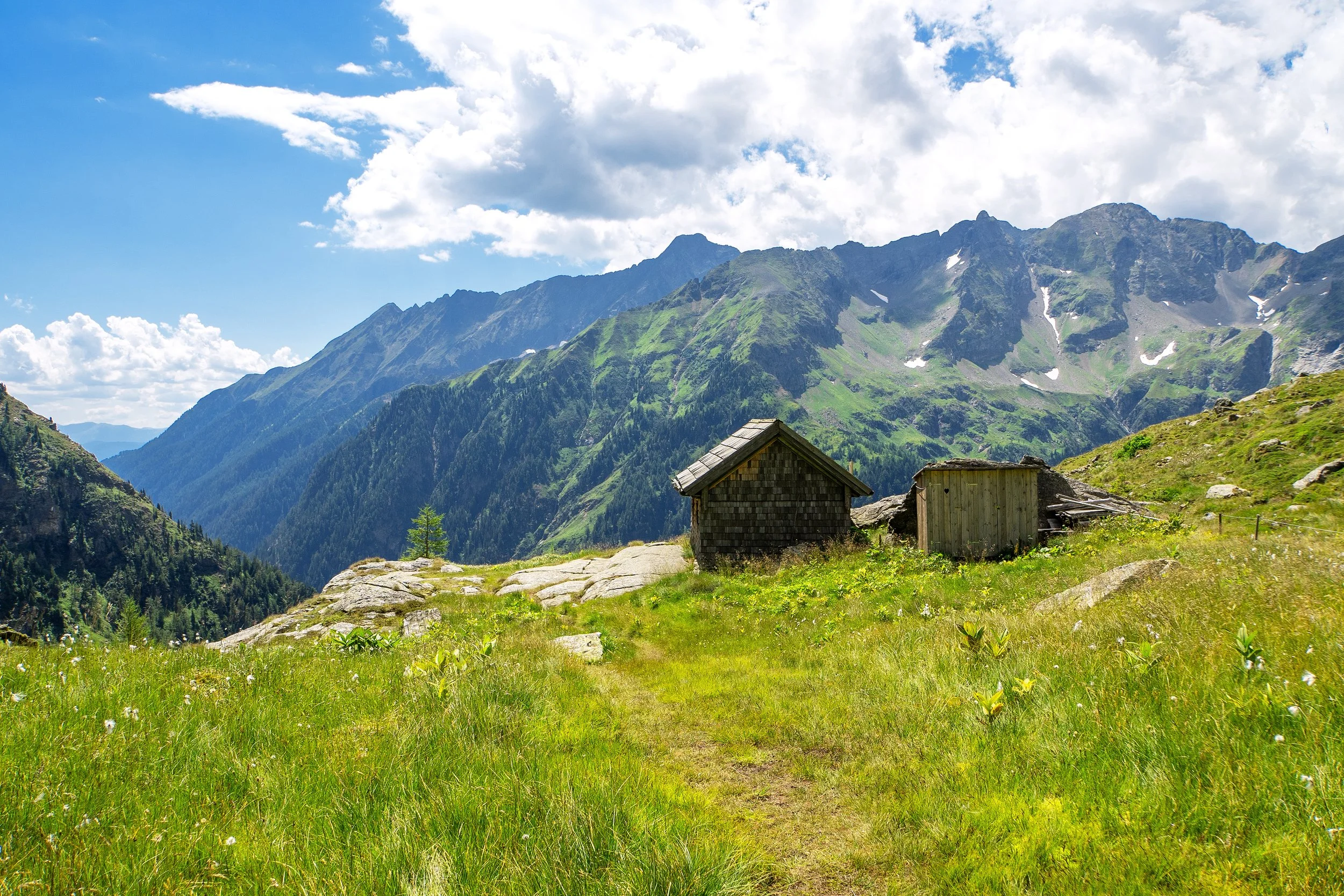 Göralhütte mit Kasereck im Hintergrund