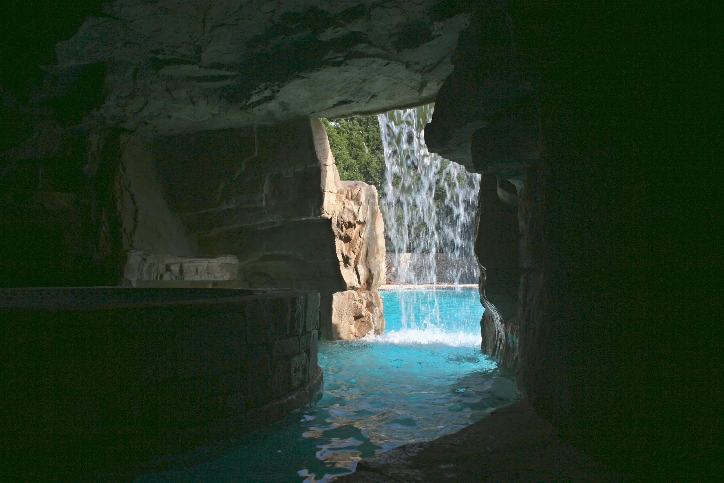 Arenas, cave entrance.JPG