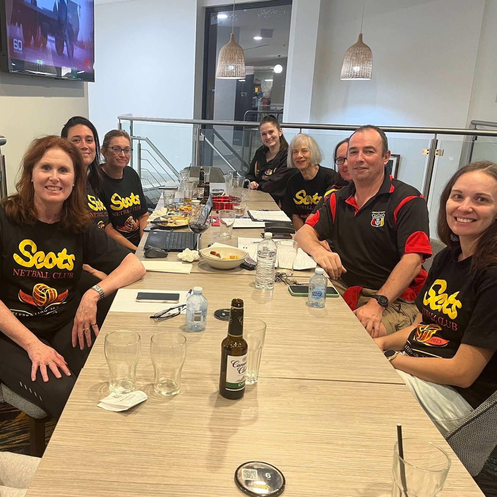 A productive committee meeting last night with plenty of planning for the season ahead 🏐

A great spot to get the team together at The @scots_club !

#scotsnetball #arncliffescotsnetball #arncliffescotsnetball  #arncliffescots #netballnsw  #netballn
