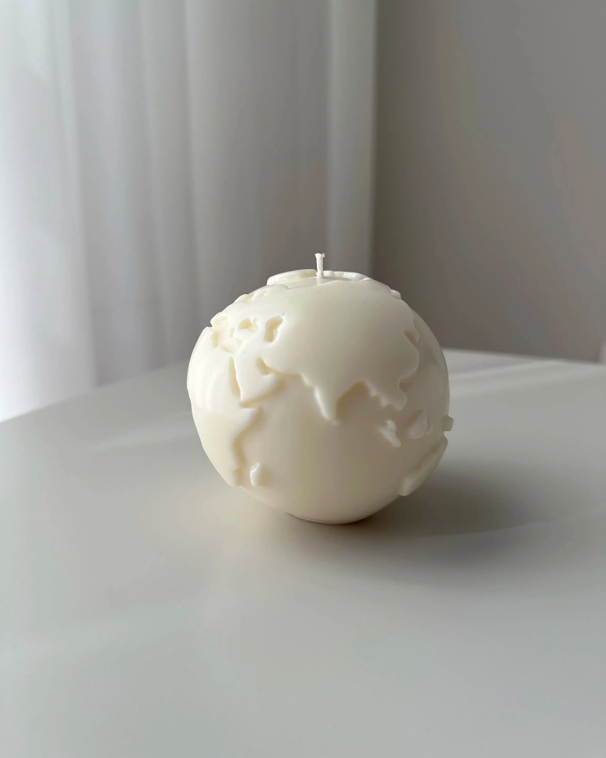 Globe Candle