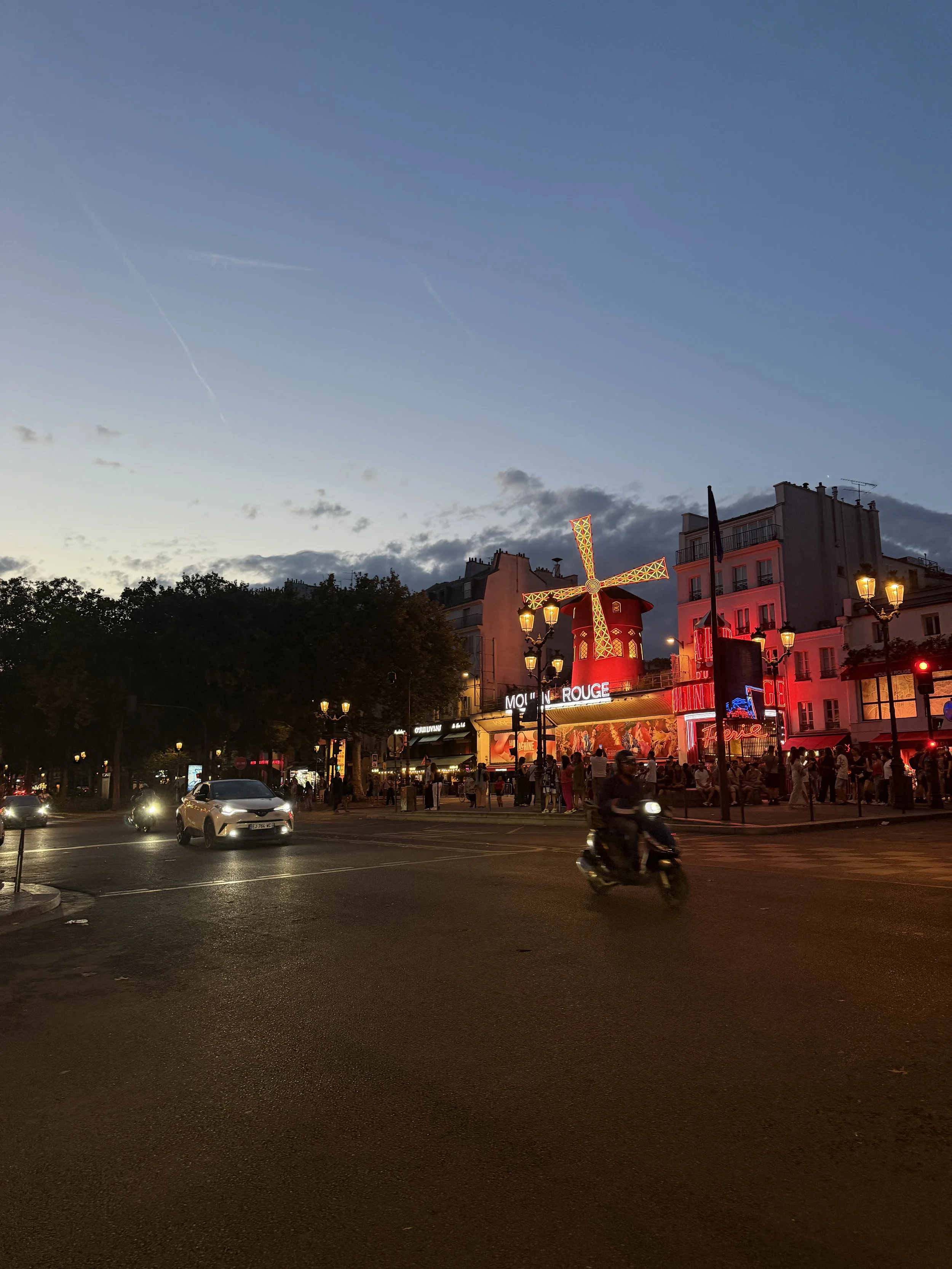  Just blocks from the Moulin Rouge. 