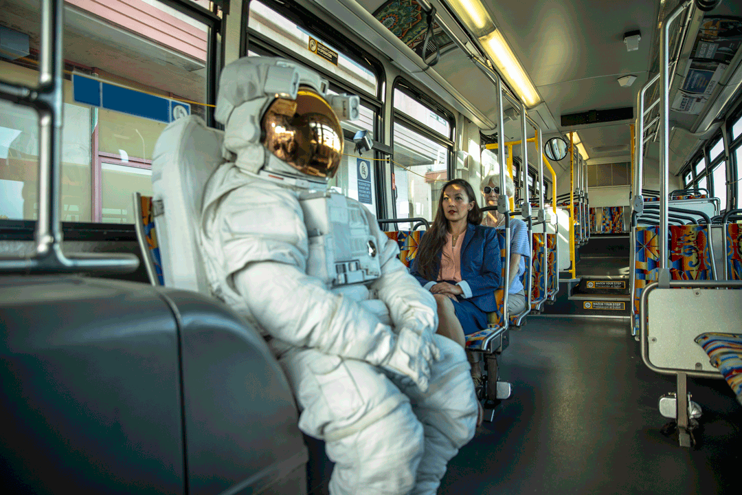 Austronaut_Bus_0484-new.gif