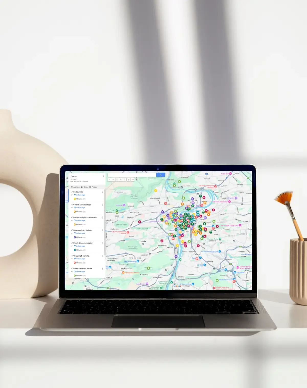 Prague Travel Map for Tourists – iOb Design.webp