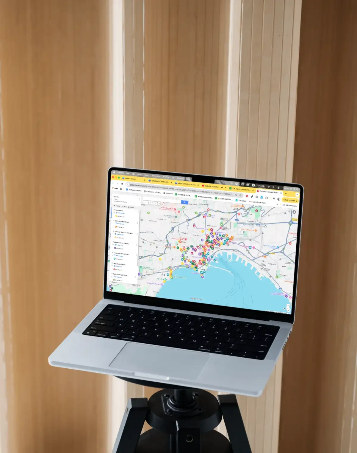 Naples Digital Travel Map – iOb Design (2).webp