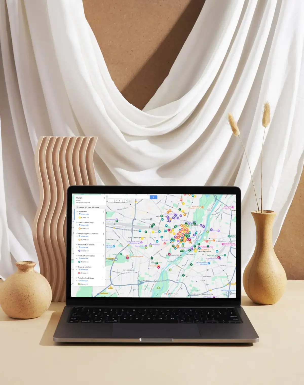 Munich Digital Travel Map – iOb Design (2).webp