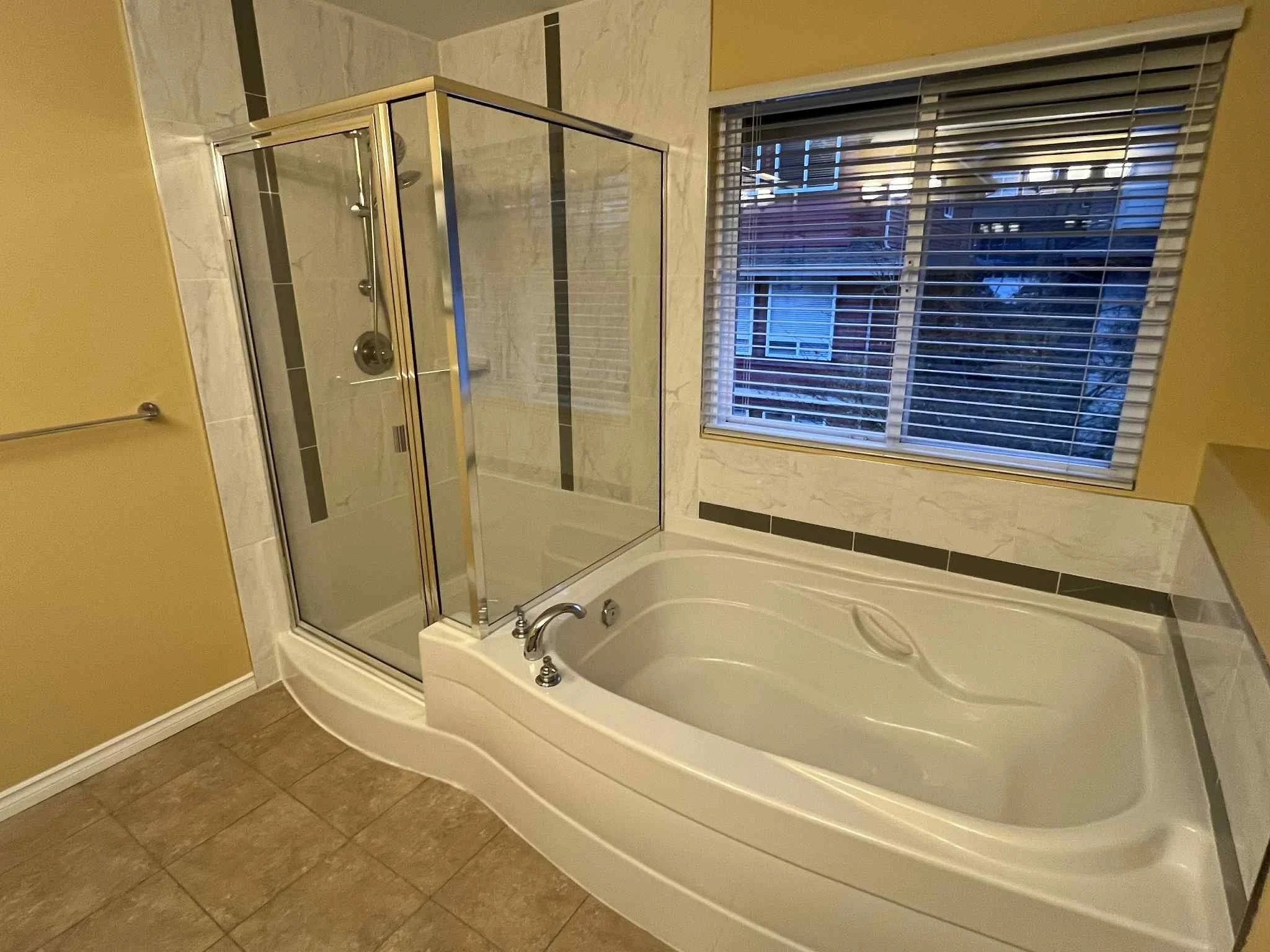 Master Ensuite.jpg