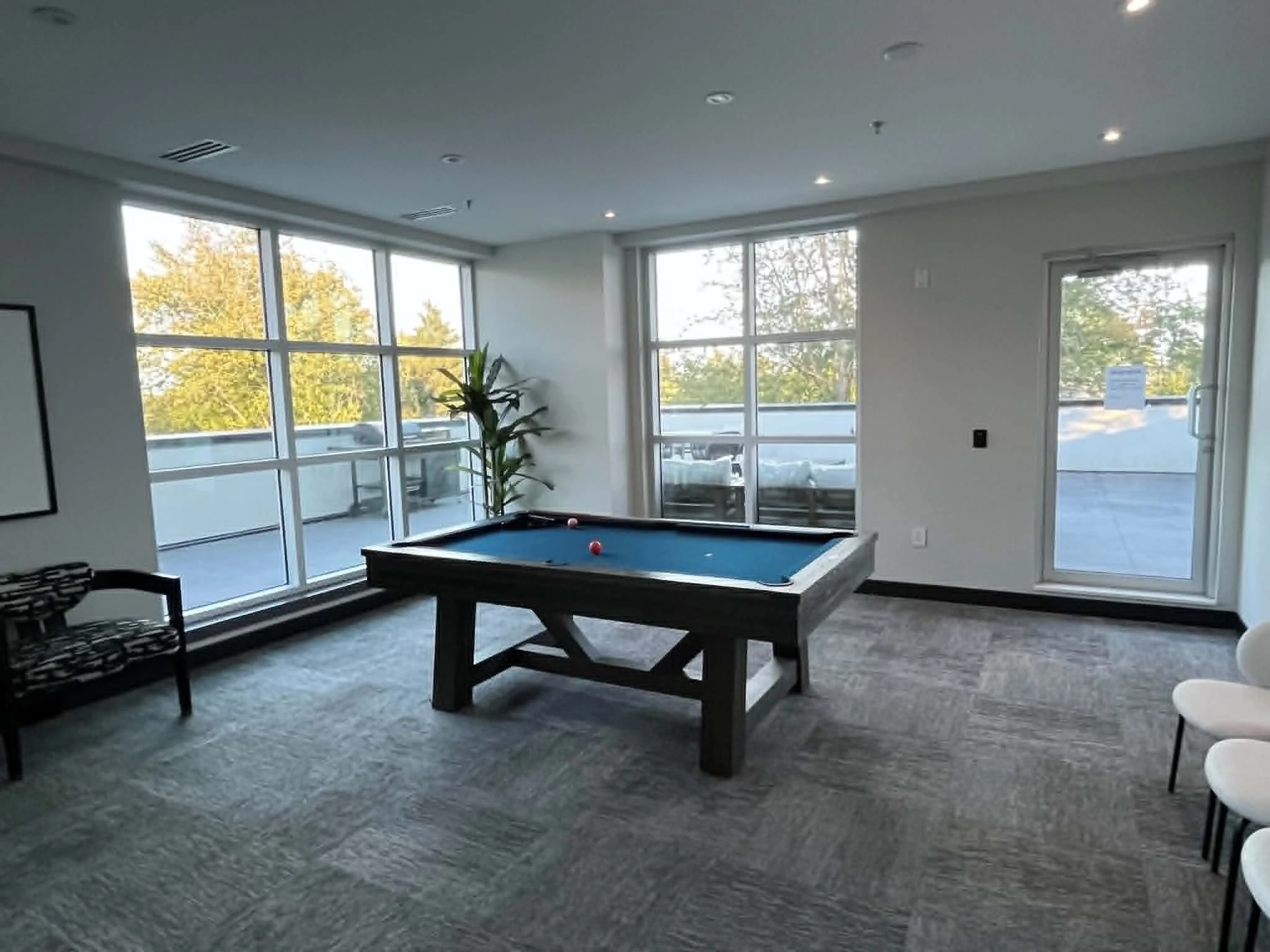 Amenity Room 03.jpg