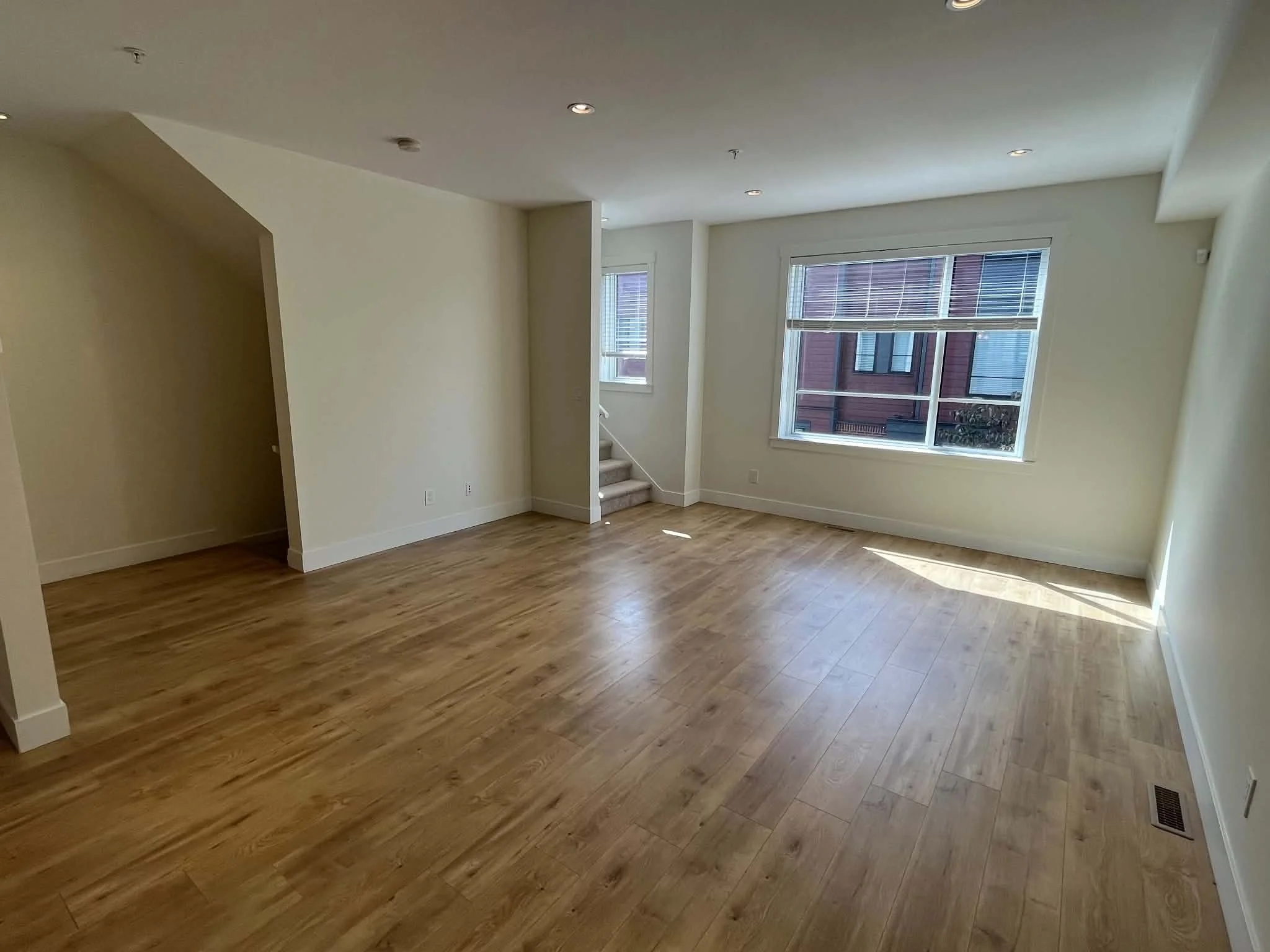 Living area.jpg