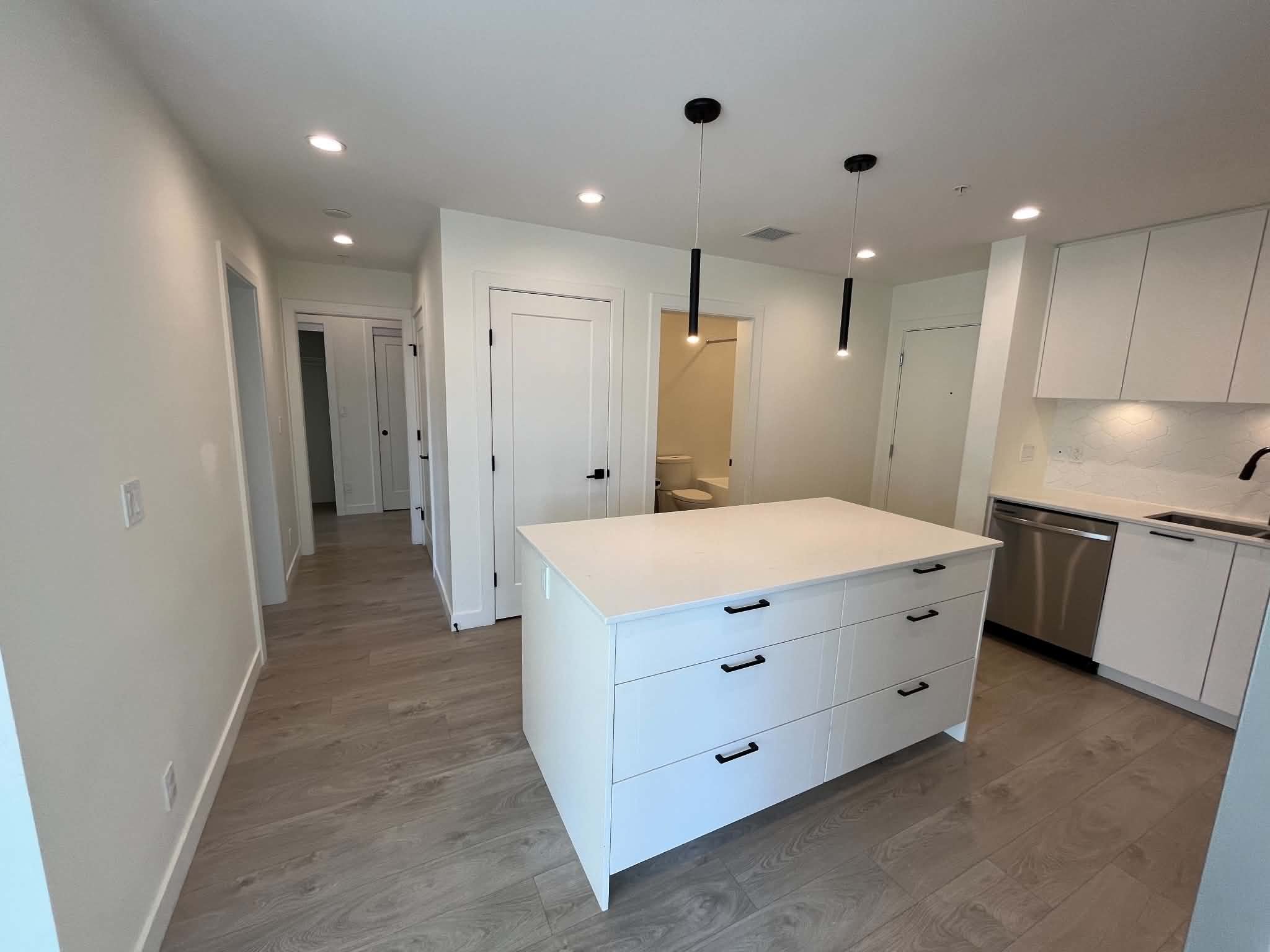 Kitchen 03.jpg