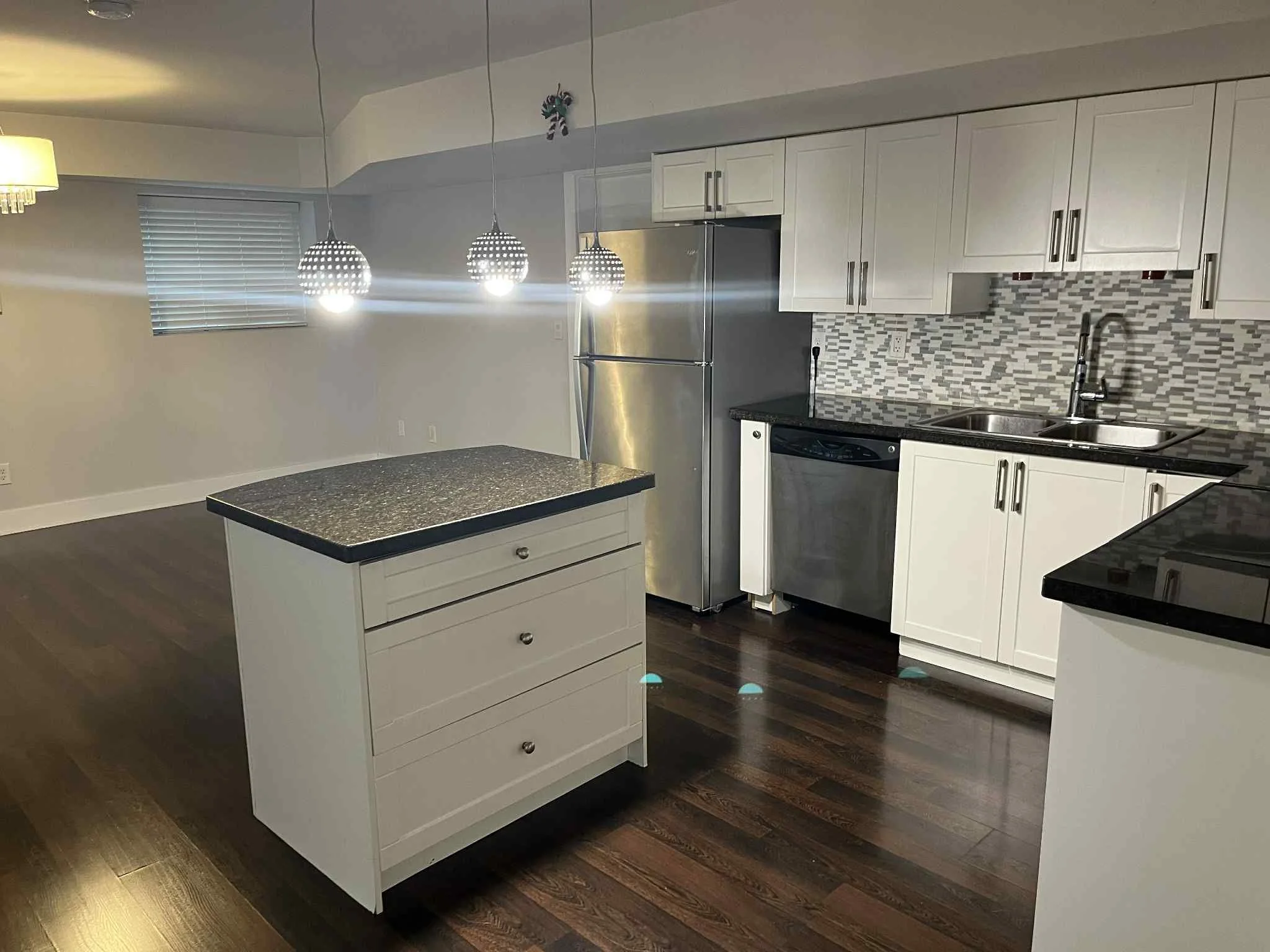 kitchen 02.jpg