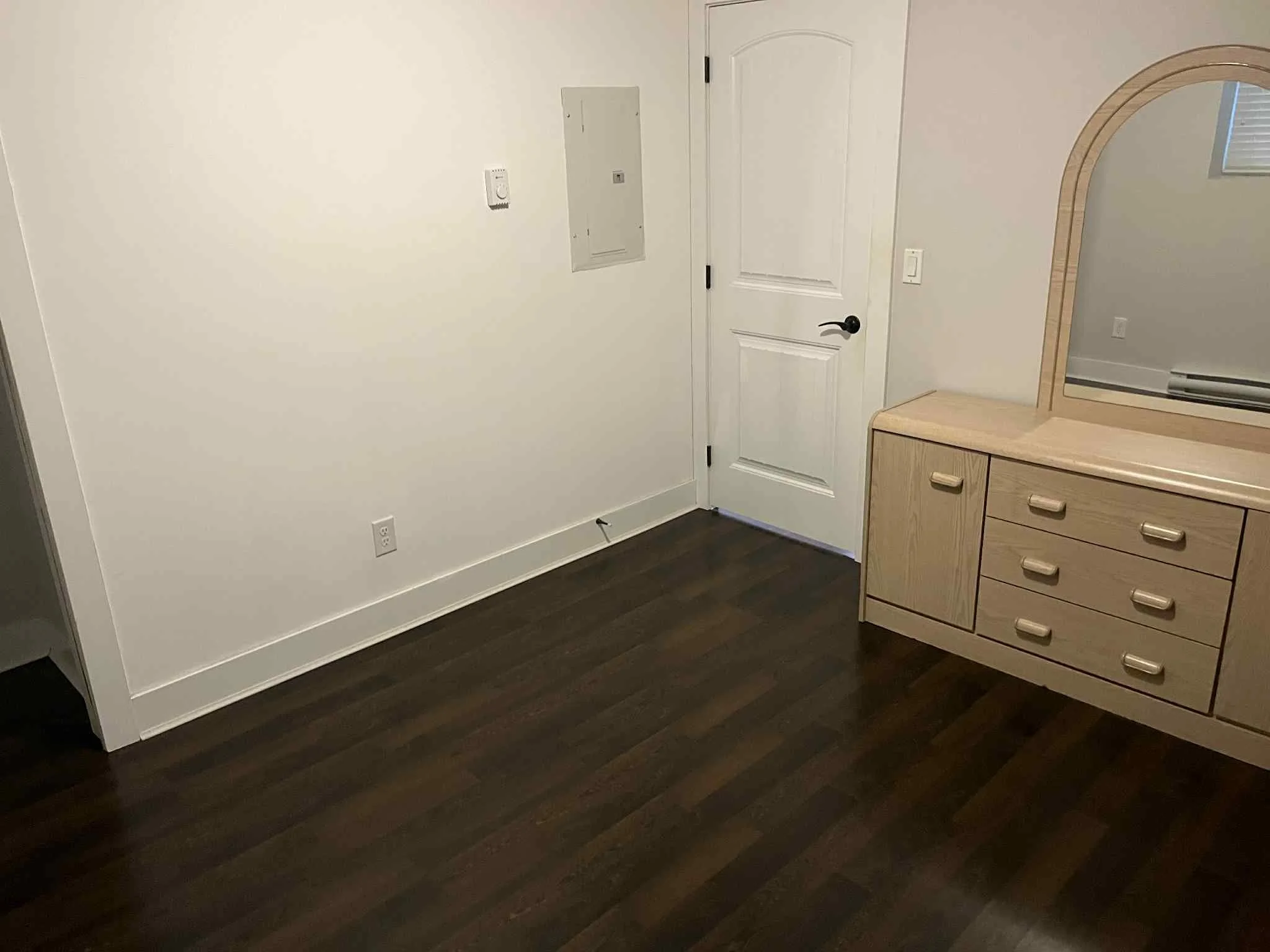 Bedroom 04.jpg