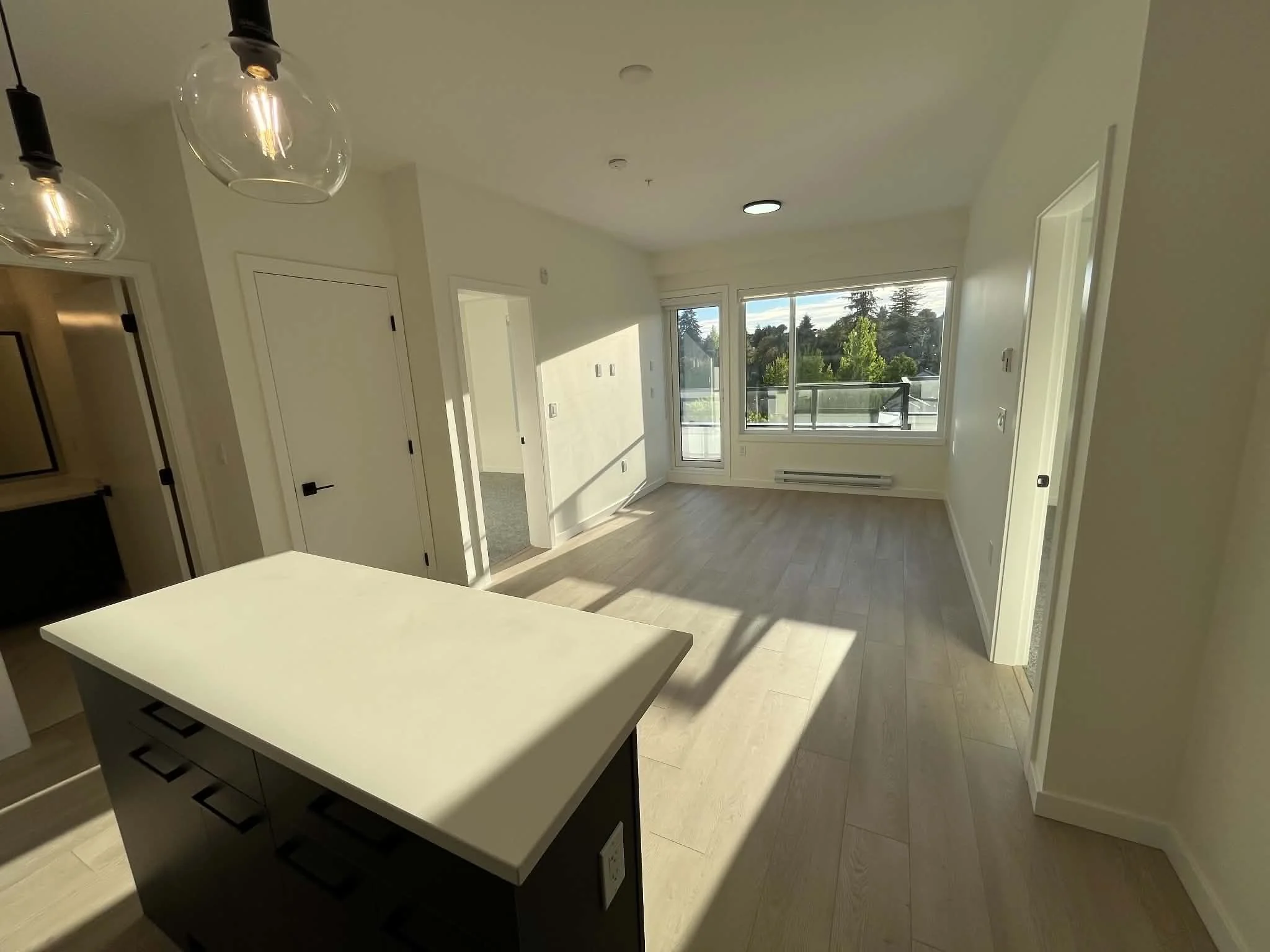 Living and Dining 02.jpg
