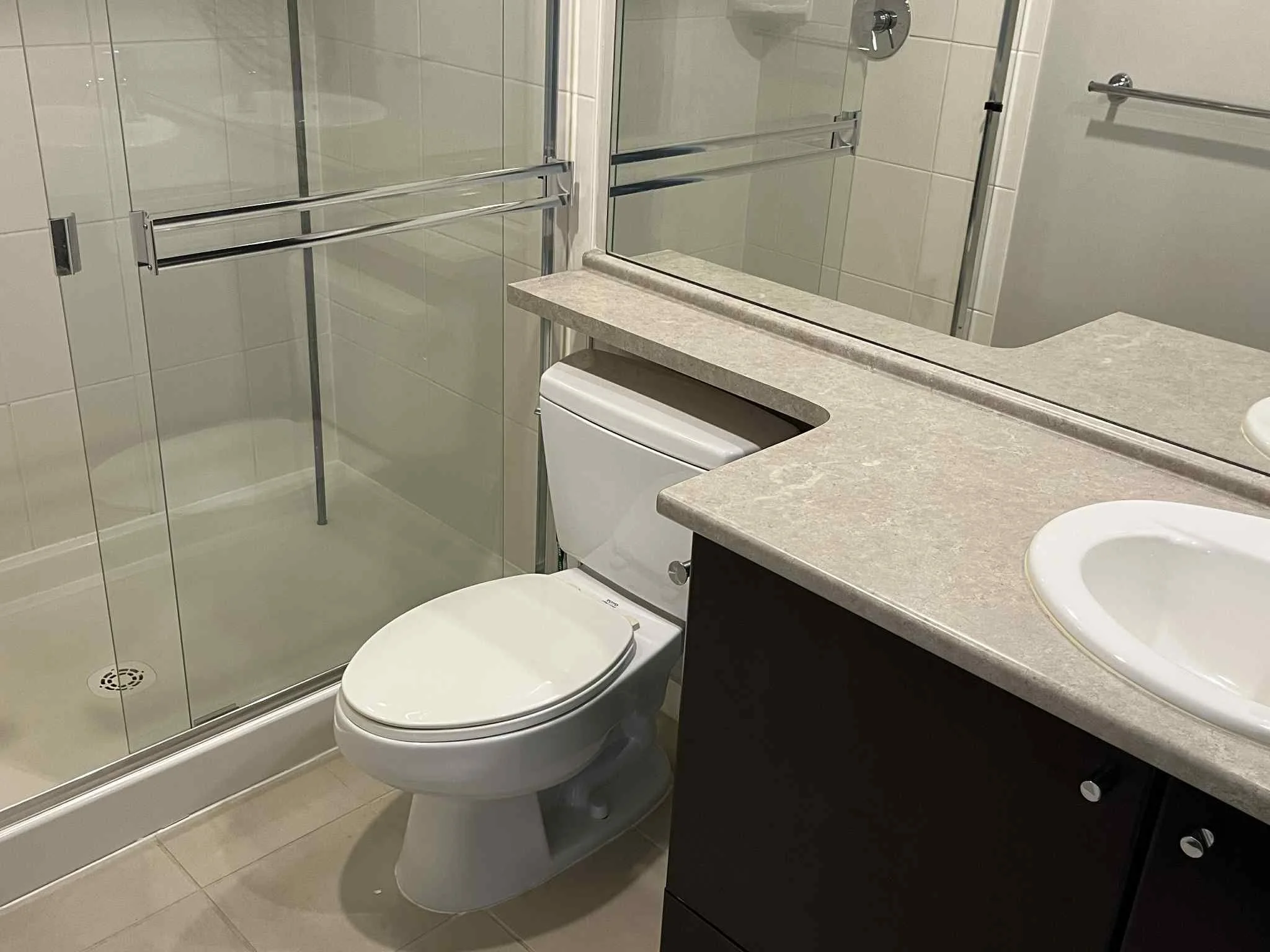 2nd bathroom.jpg