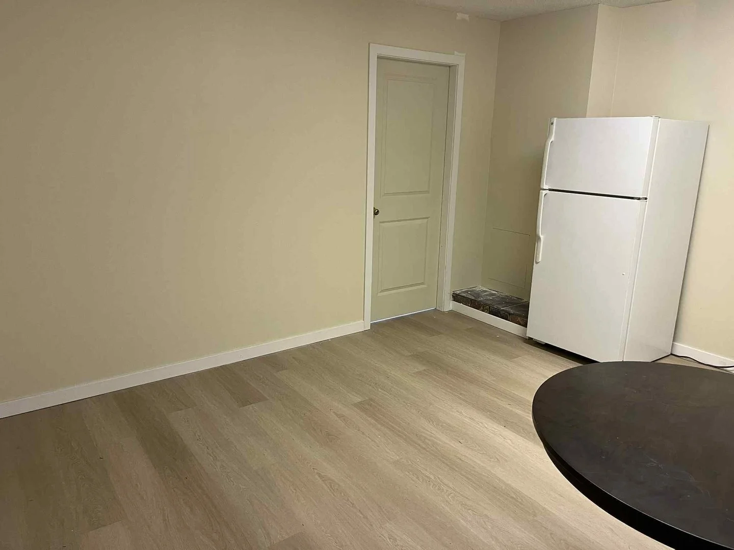 Living area 03.jpg