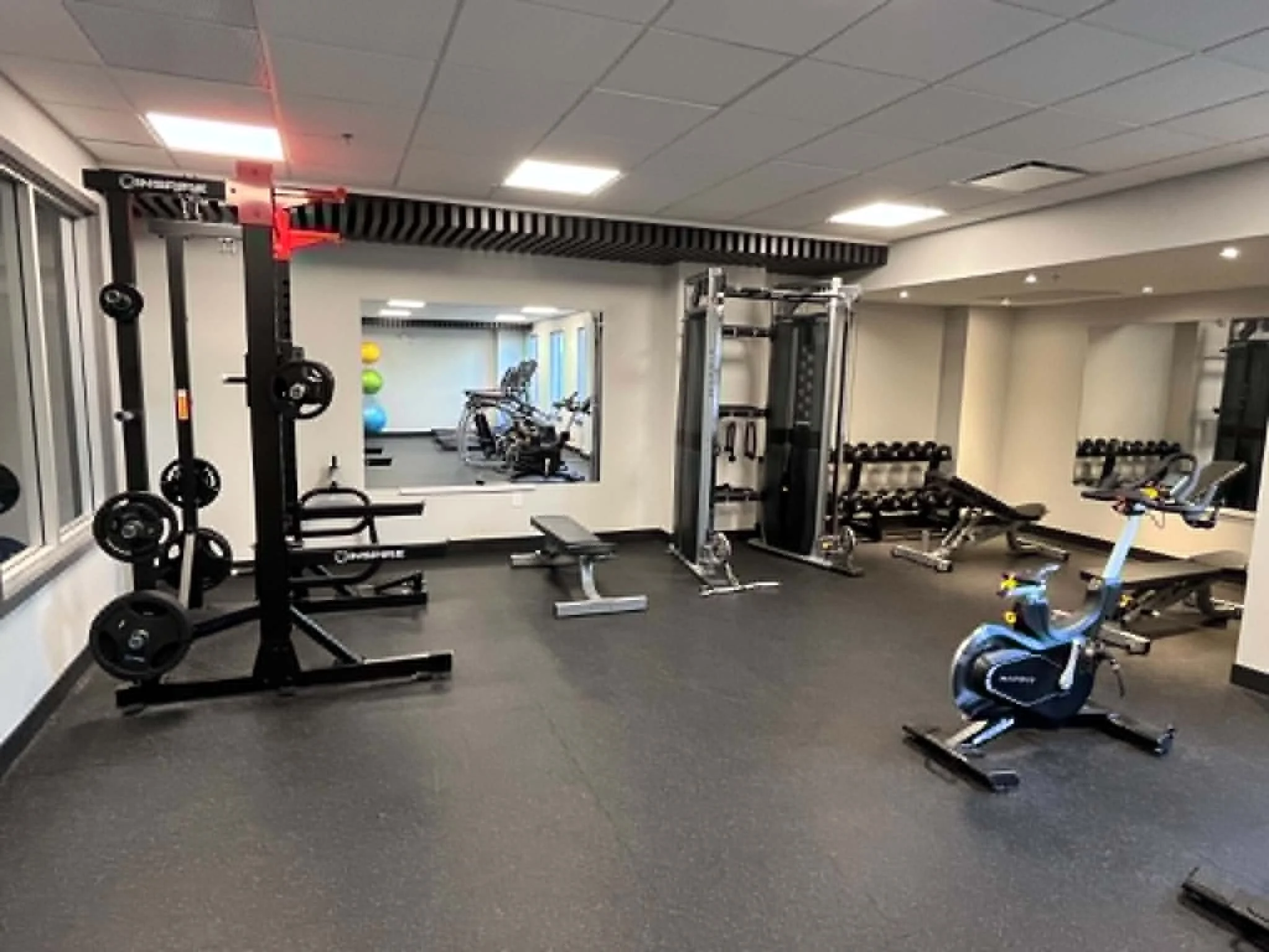 Gym 02.jpg