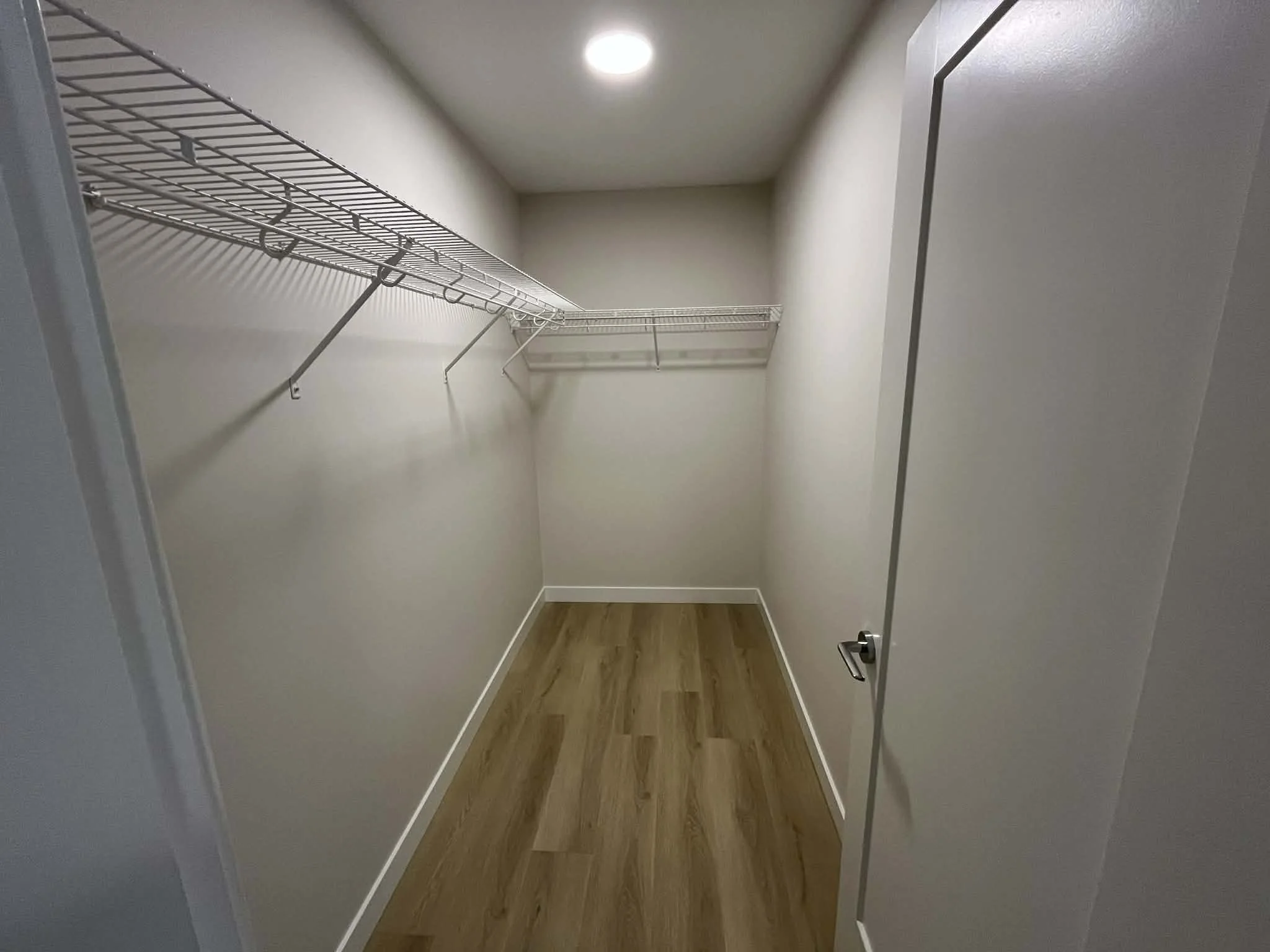 Walk-in Closet.jpg