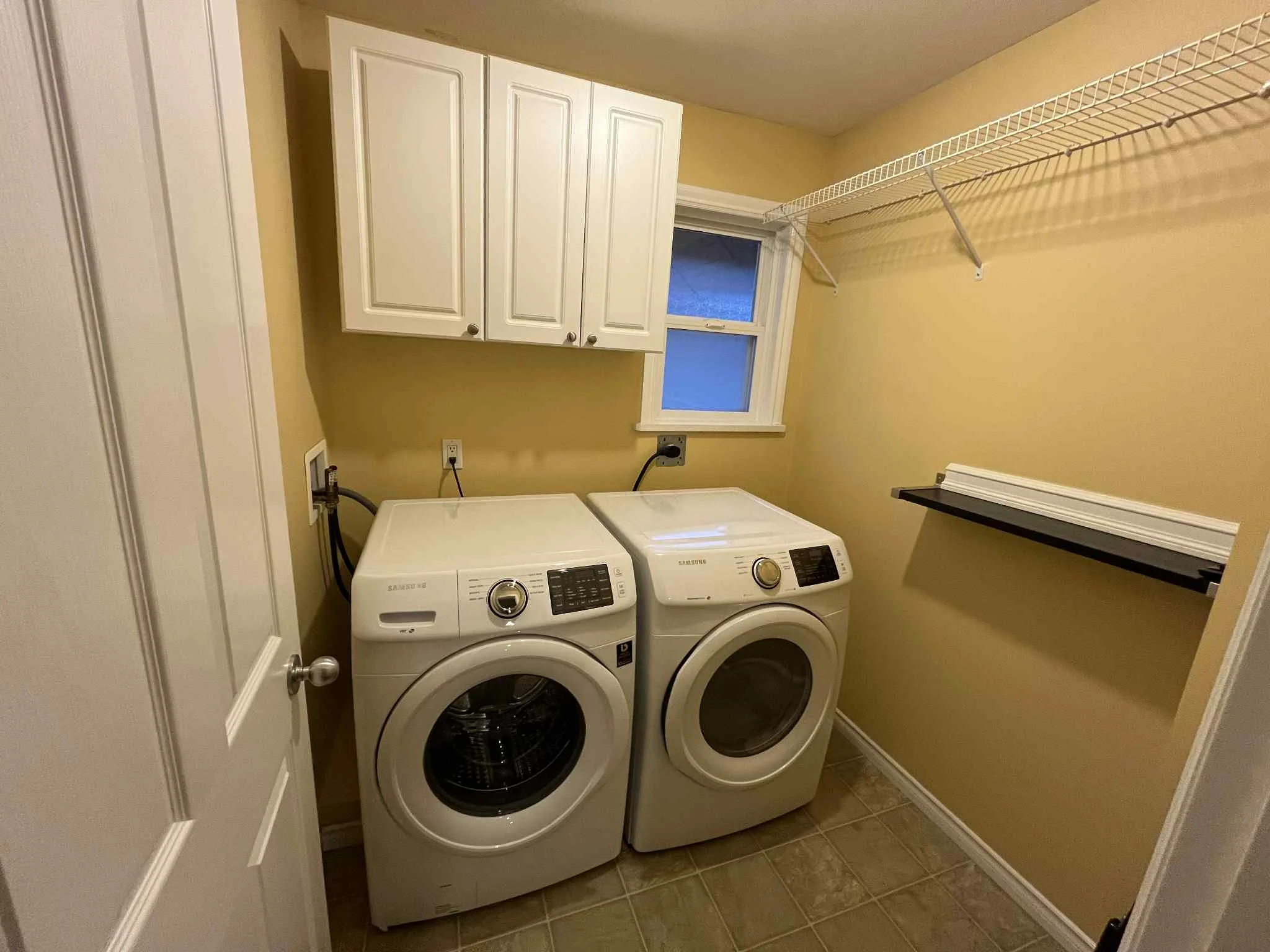 Washer & Dryer.jpg