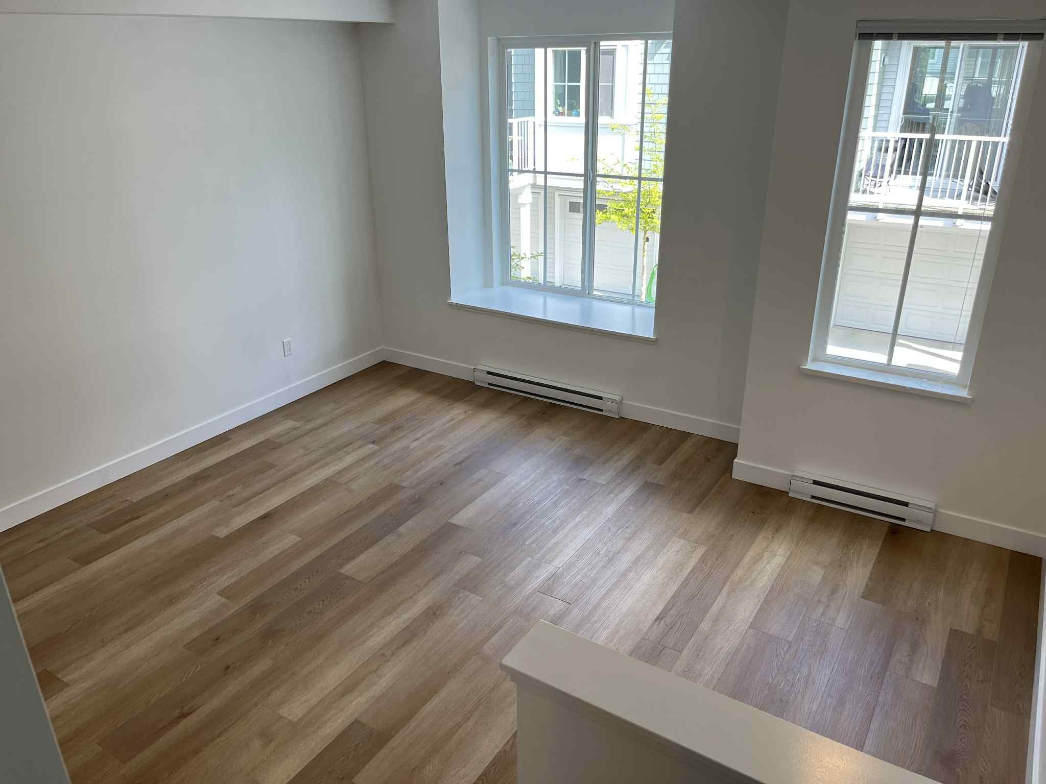 Living area 03 - Copy.jpg