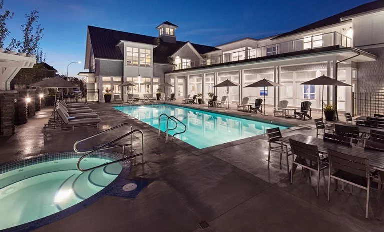 hampton Outdoor Pool.jpg