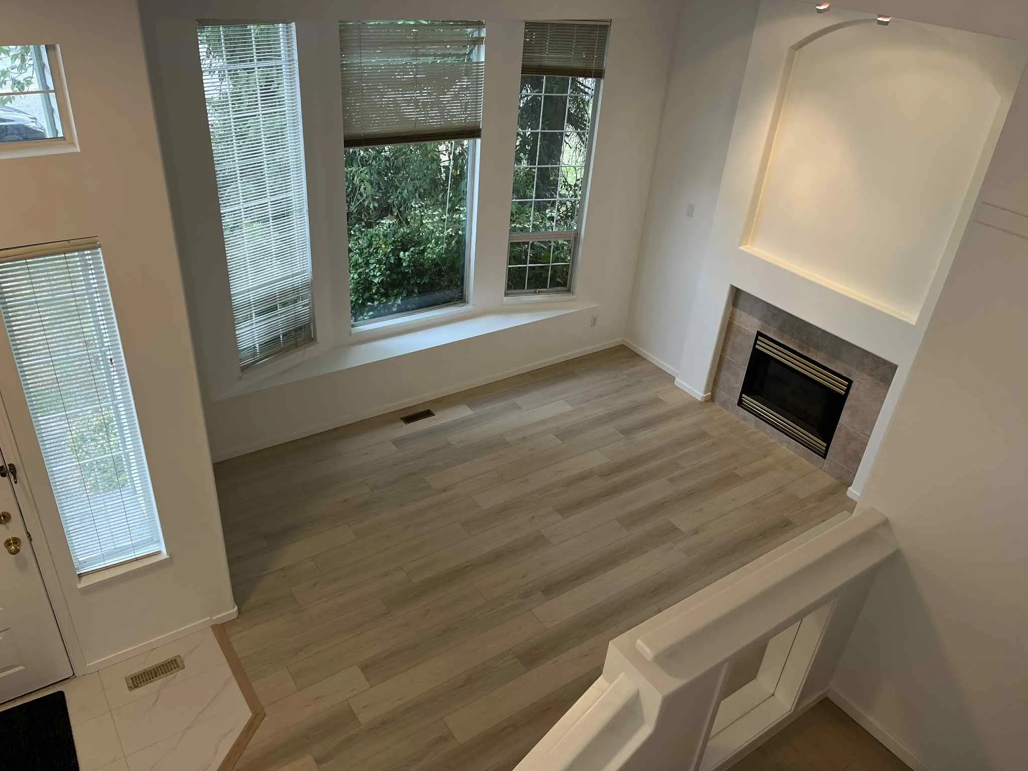 Family Room 05.jpg