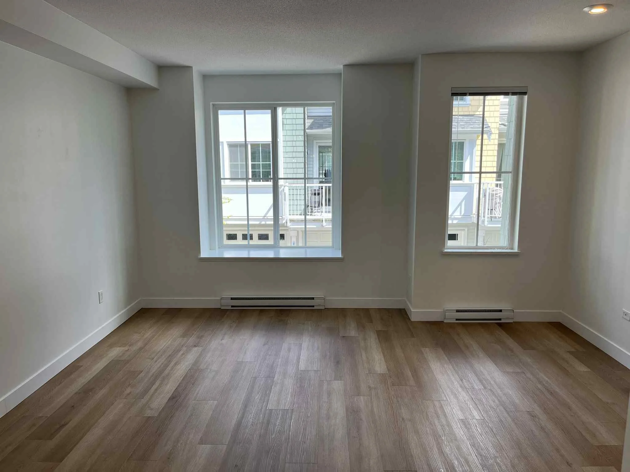 Living Room - Copy.jpg