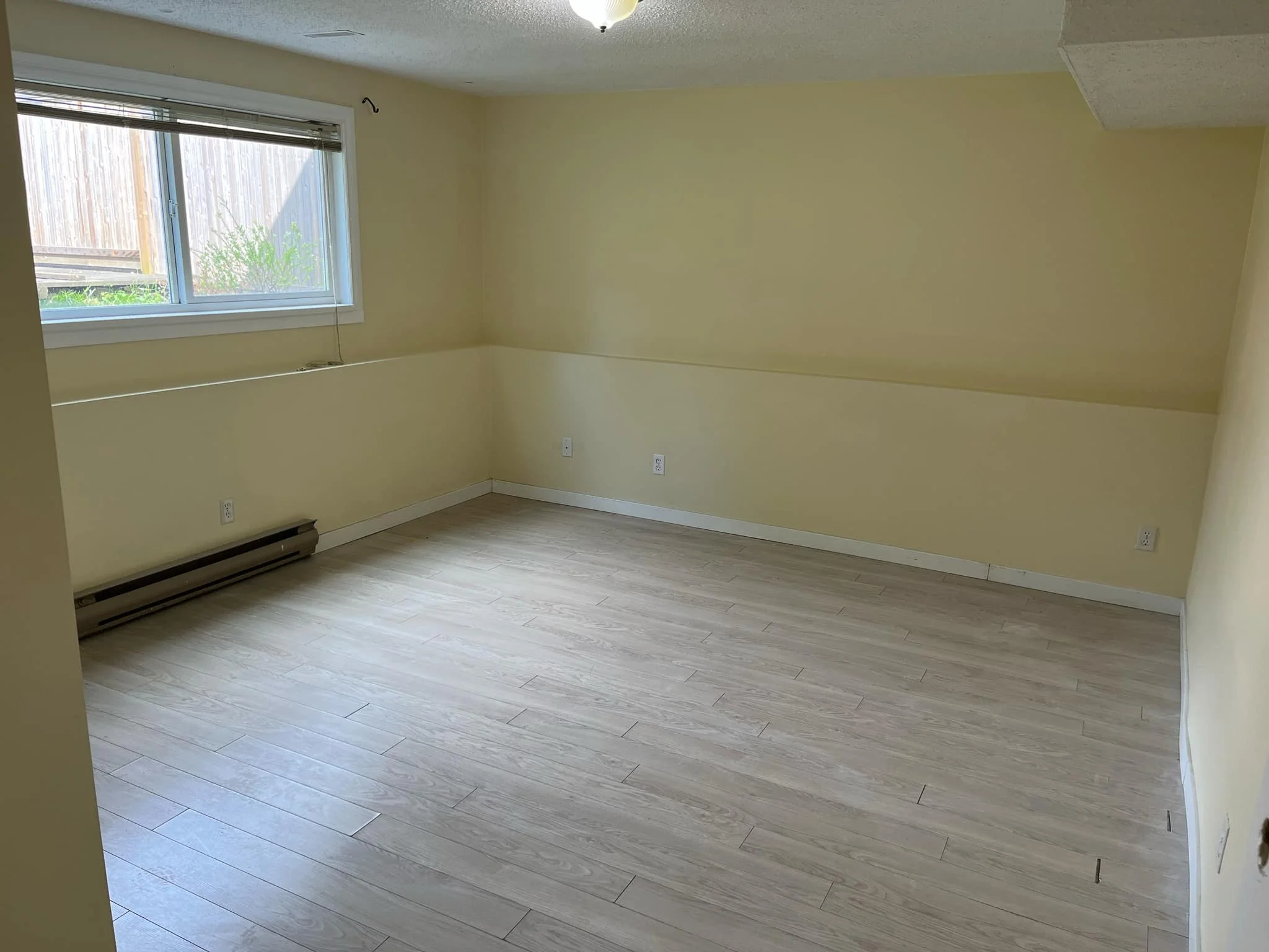 Master Bedroom 02.jpg