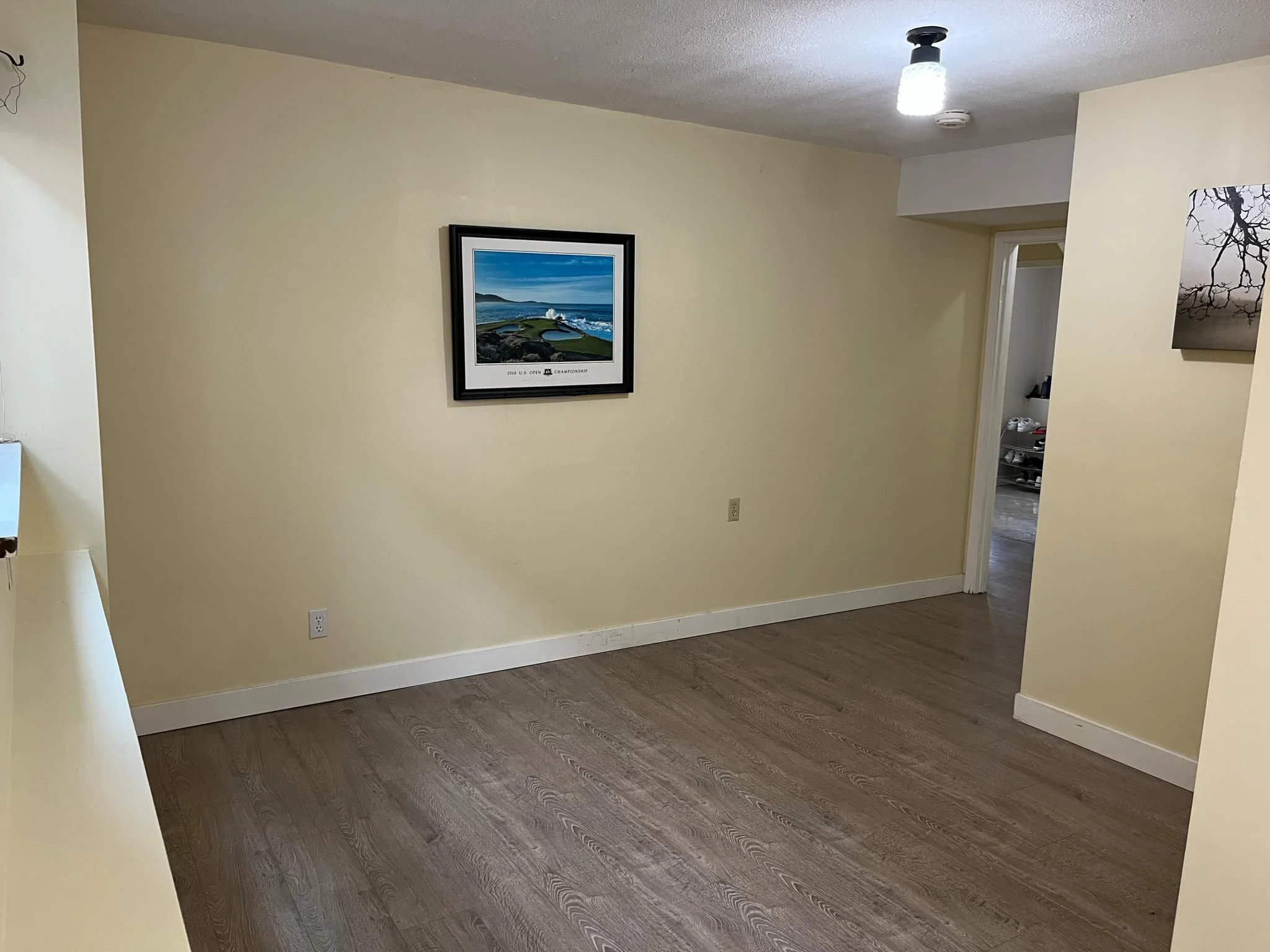 Living area 02.jpg