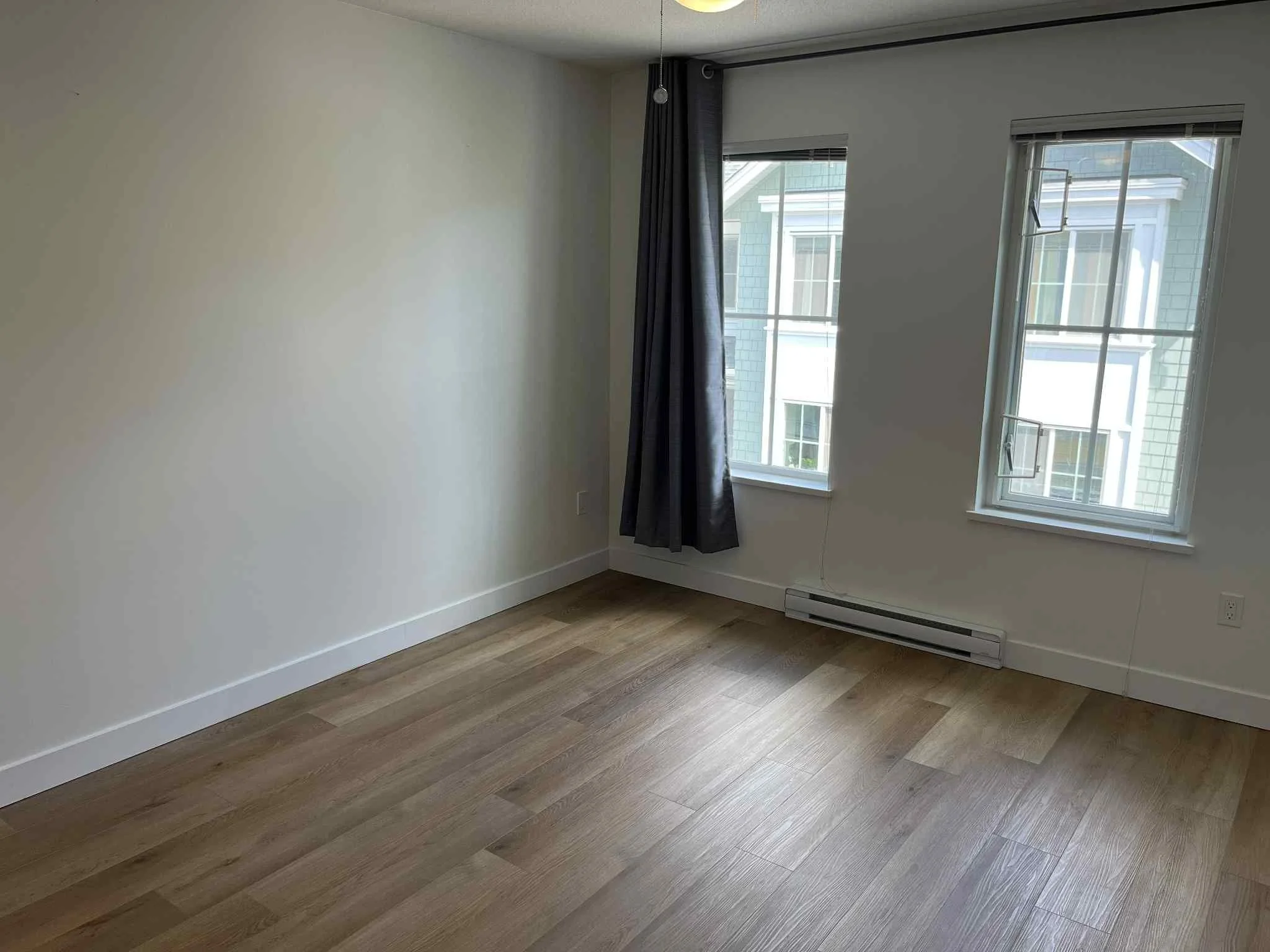 Master Bedroom 02 - Copy.jpg