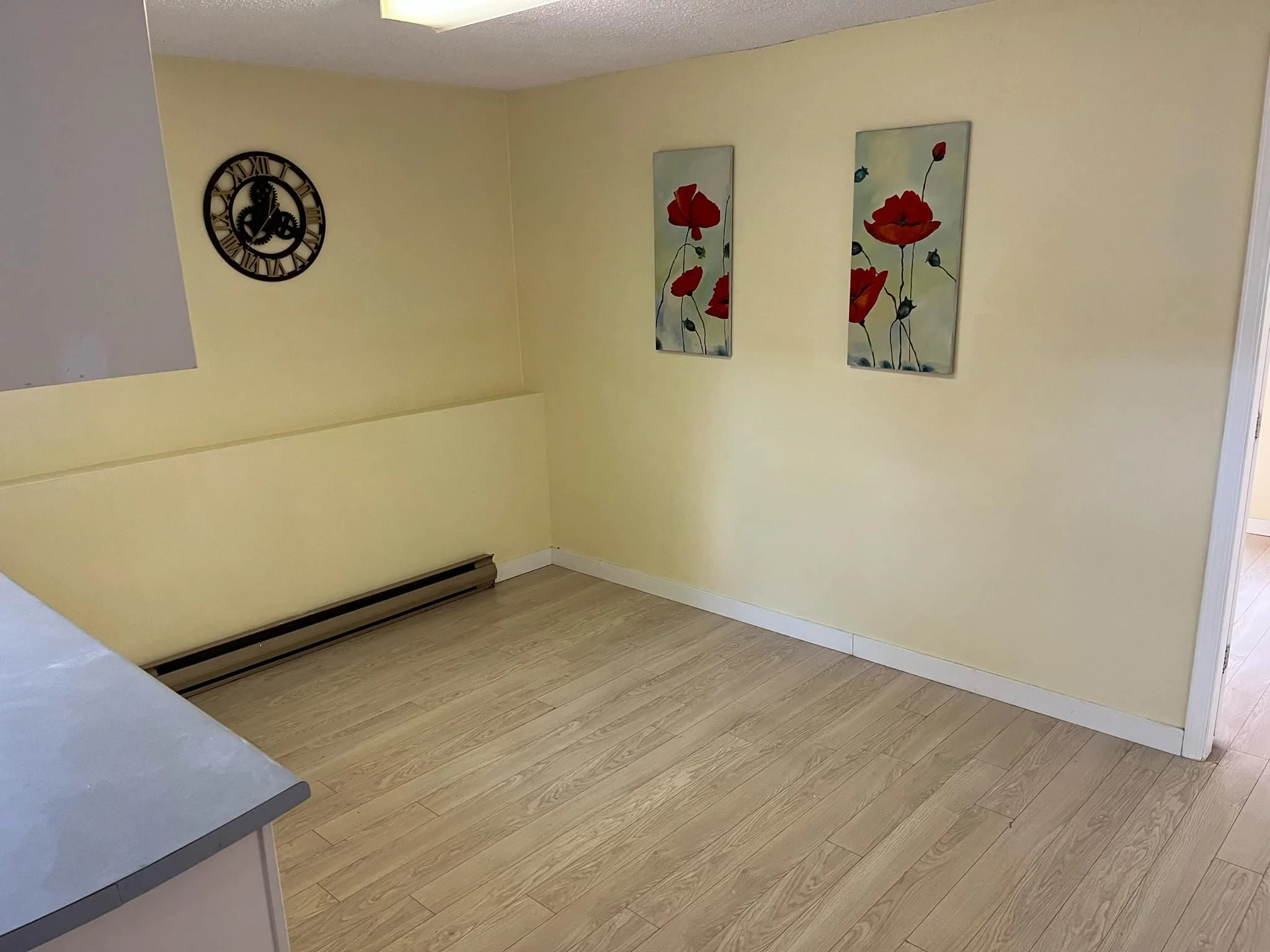 Dining area 02.jpg
