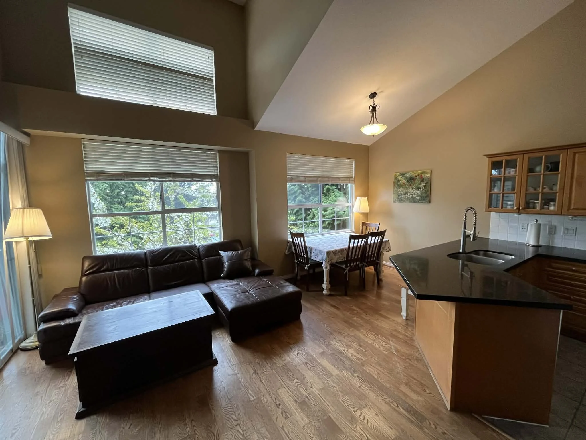 Living, dining and kitchen 02.jpg