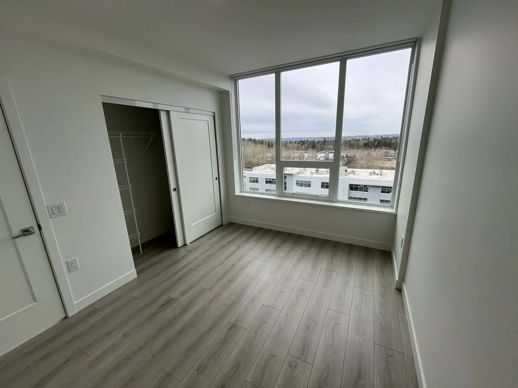 Master Bedroom 02.jpg