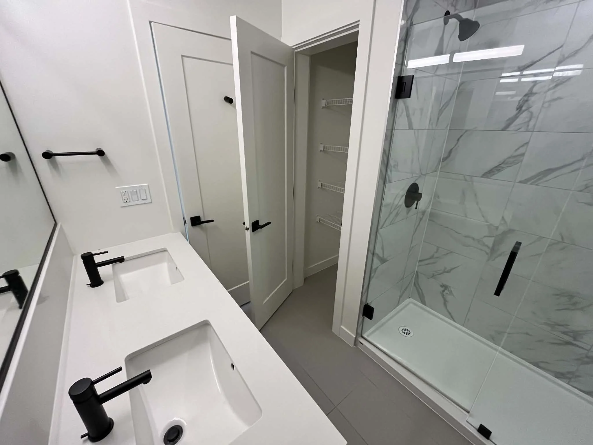 Master Ensuite.jpg
