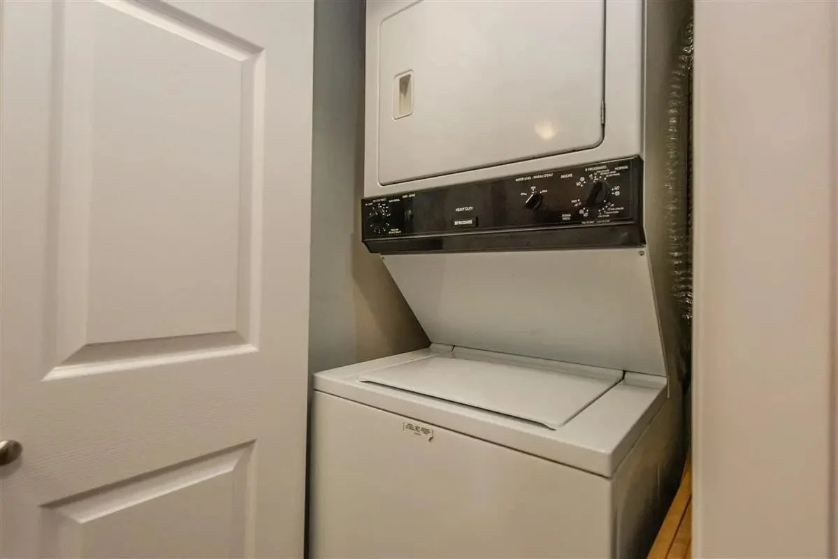 Washer & Dryer.jpeg