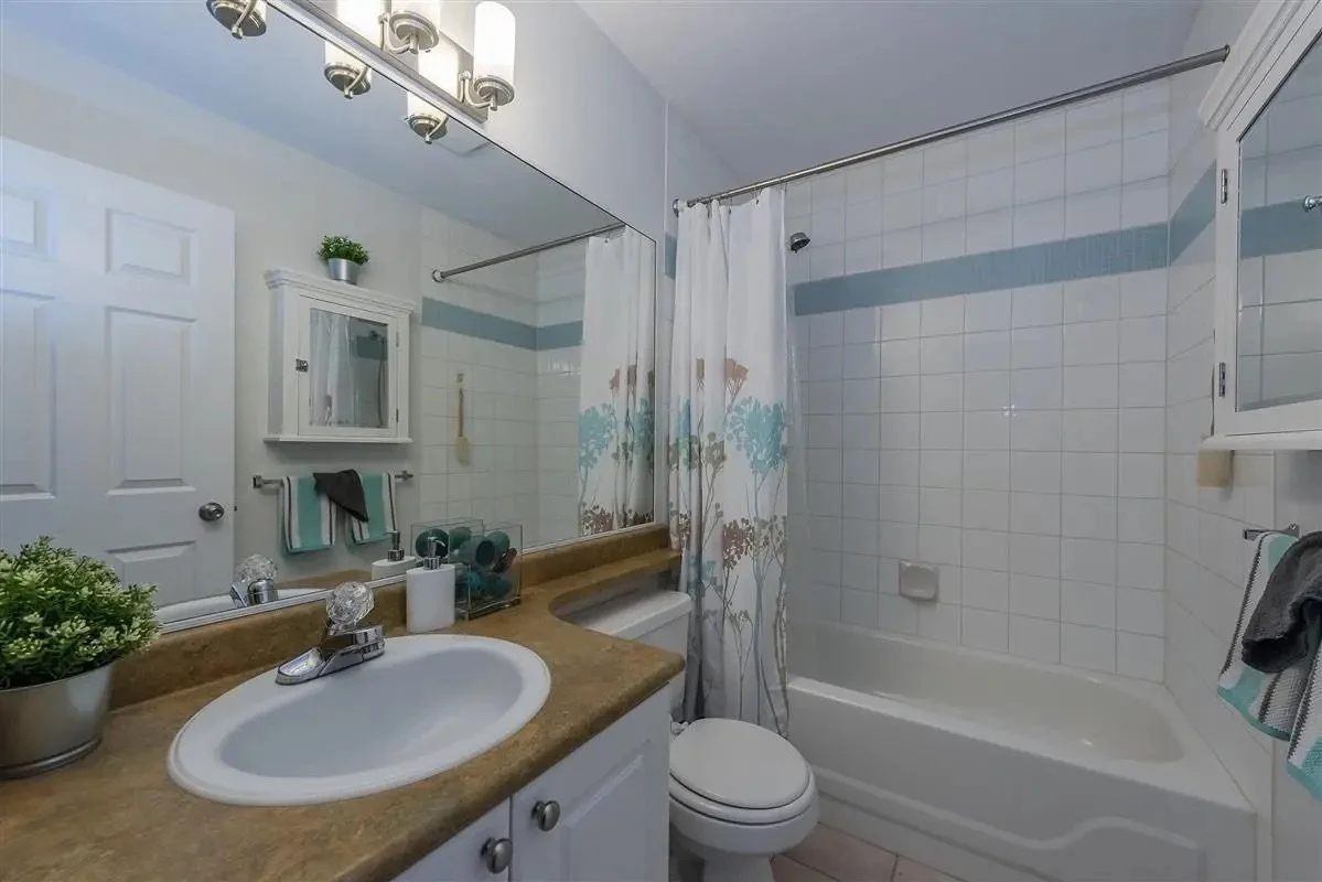 Bathroom.jpeg