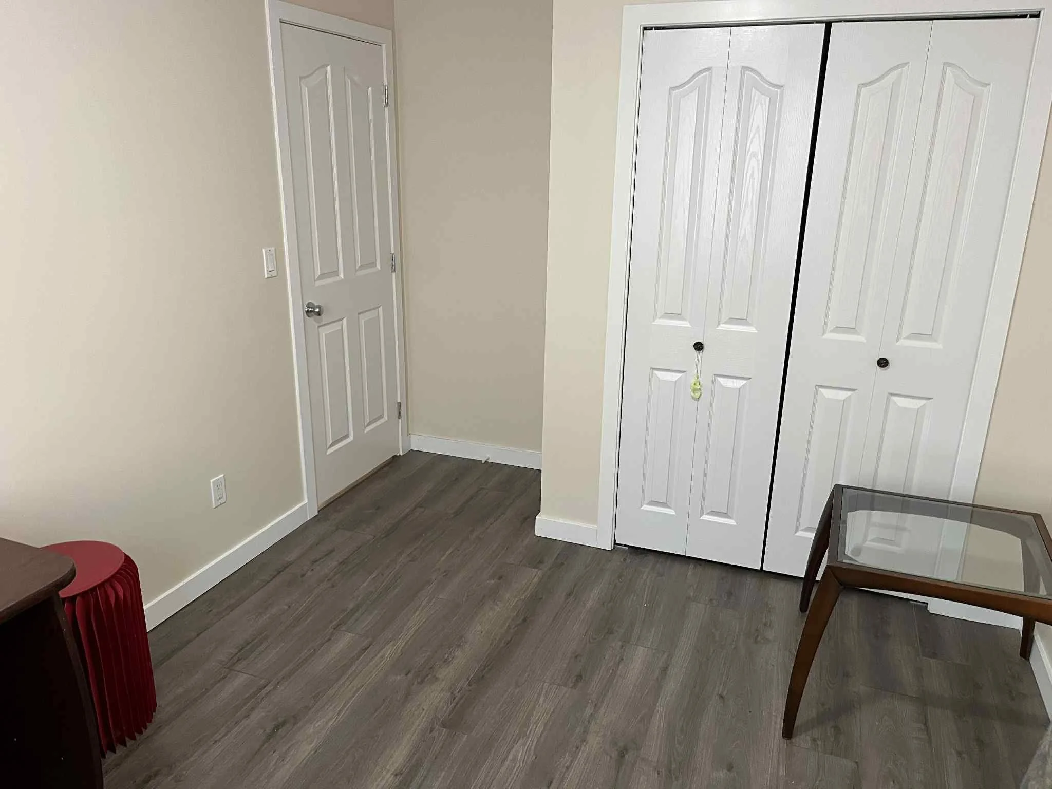 Bedroom 02-1.jpg