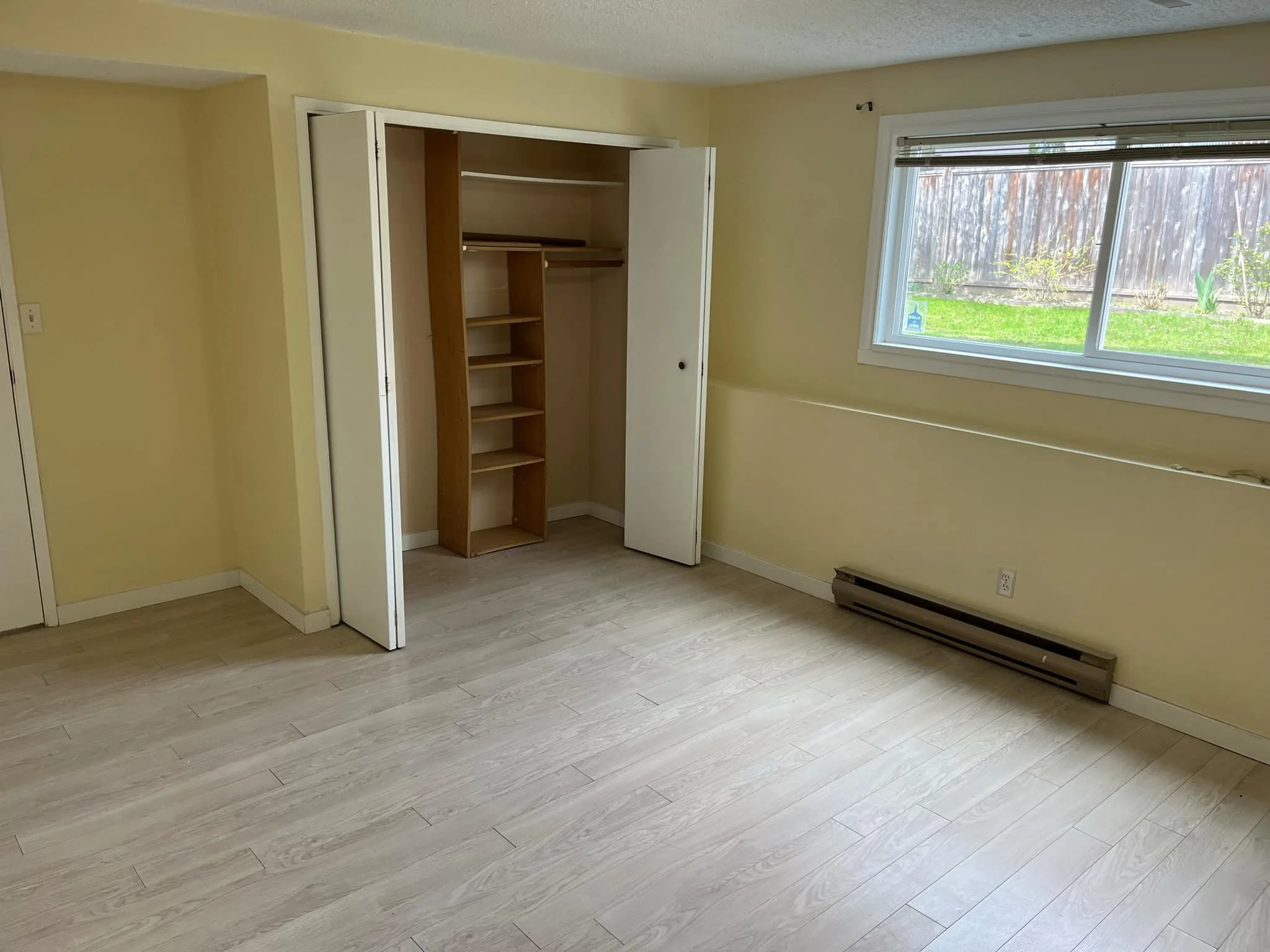 Master Bedroom 03.jpg