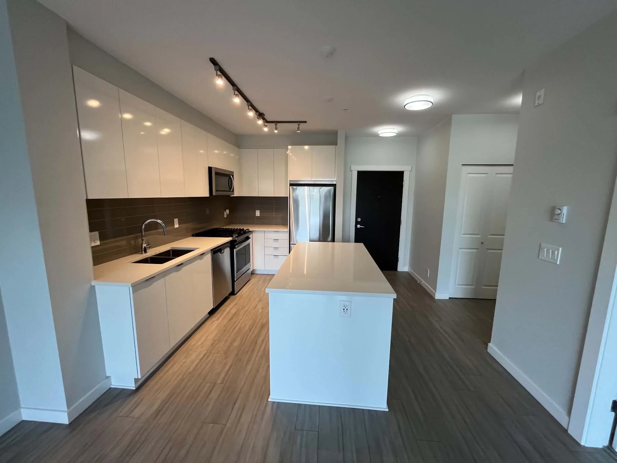 Kitchen 04.jpeg
