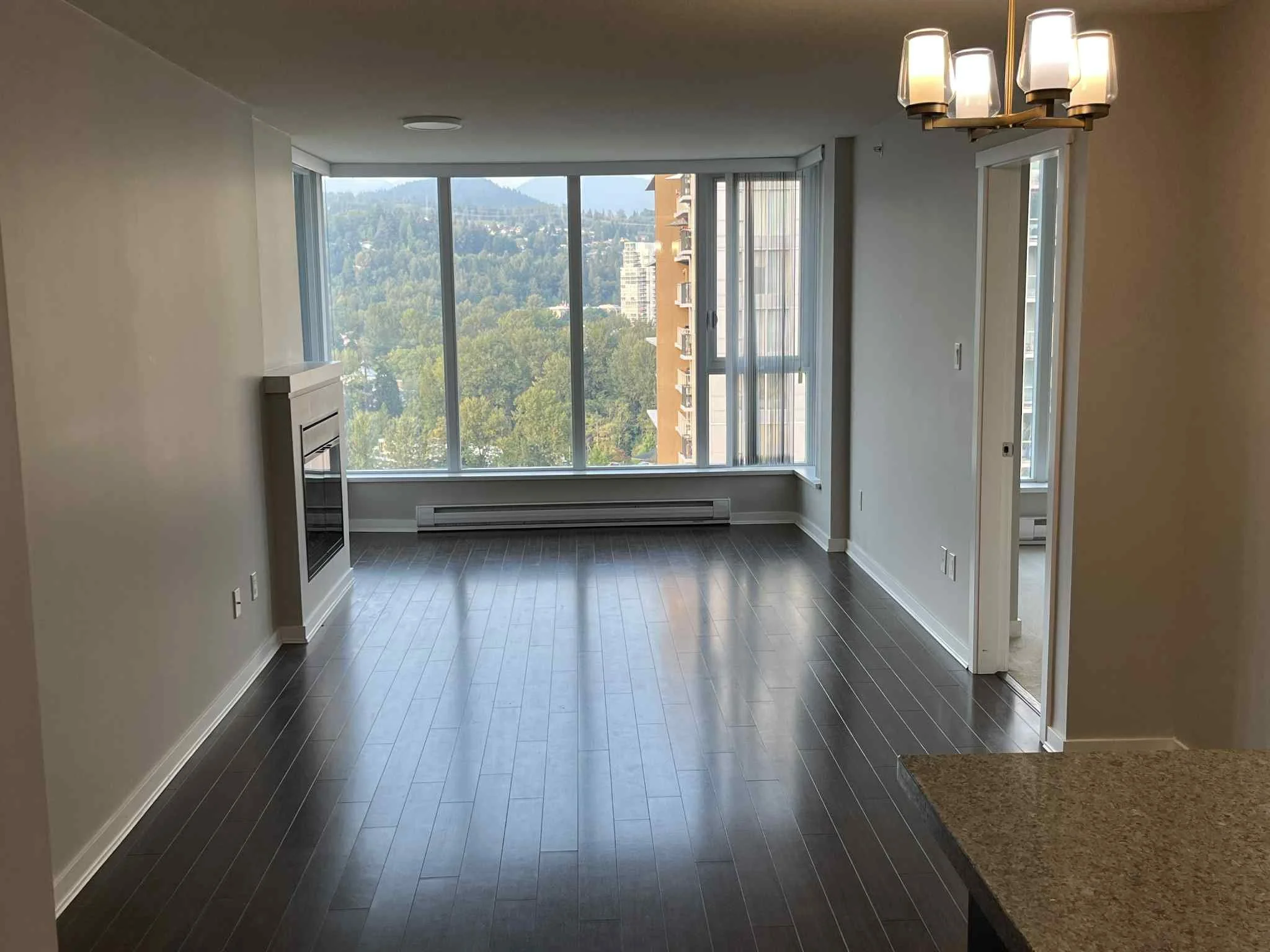 Living Room 03.jpg