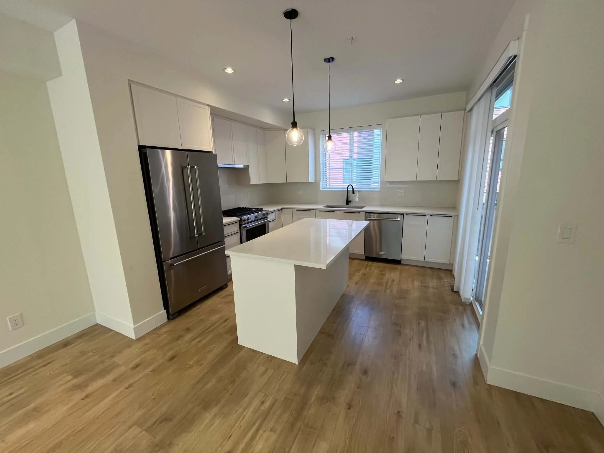 Kitchen 03.jpg