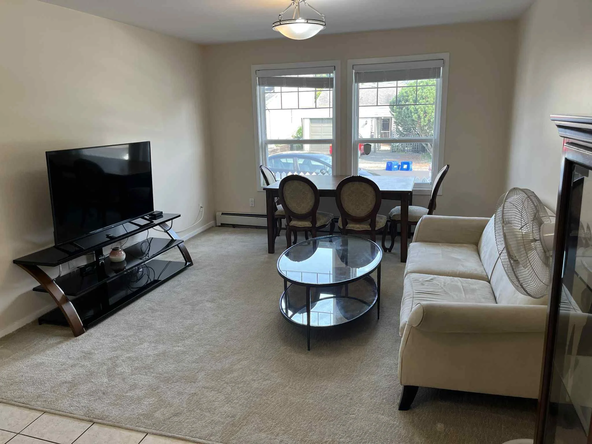 Living room 01 -2.jpg