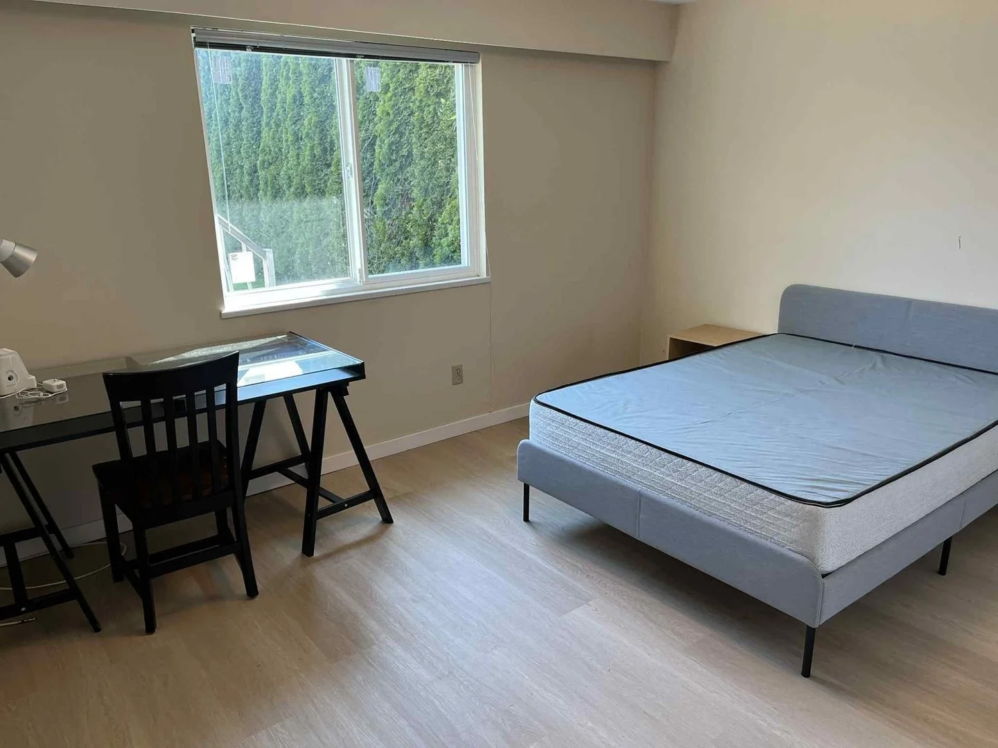 Bedroom 03-2.jpg