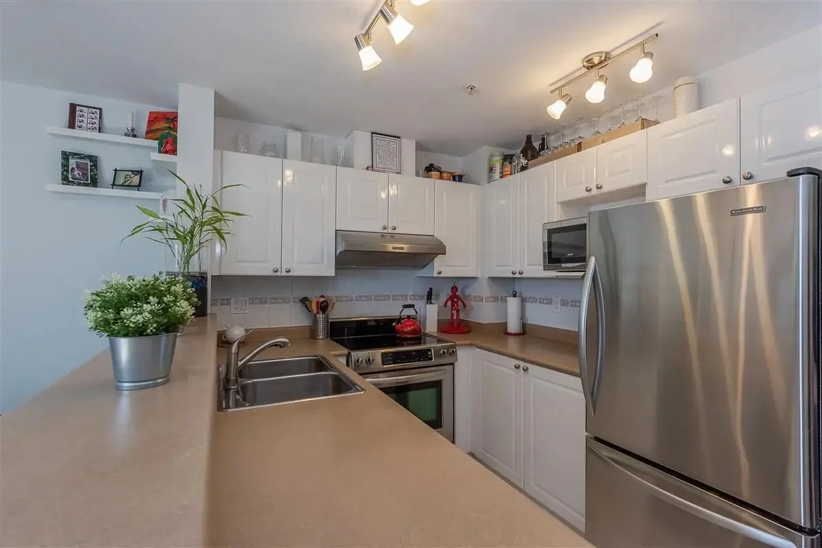 kitchen .jpeg