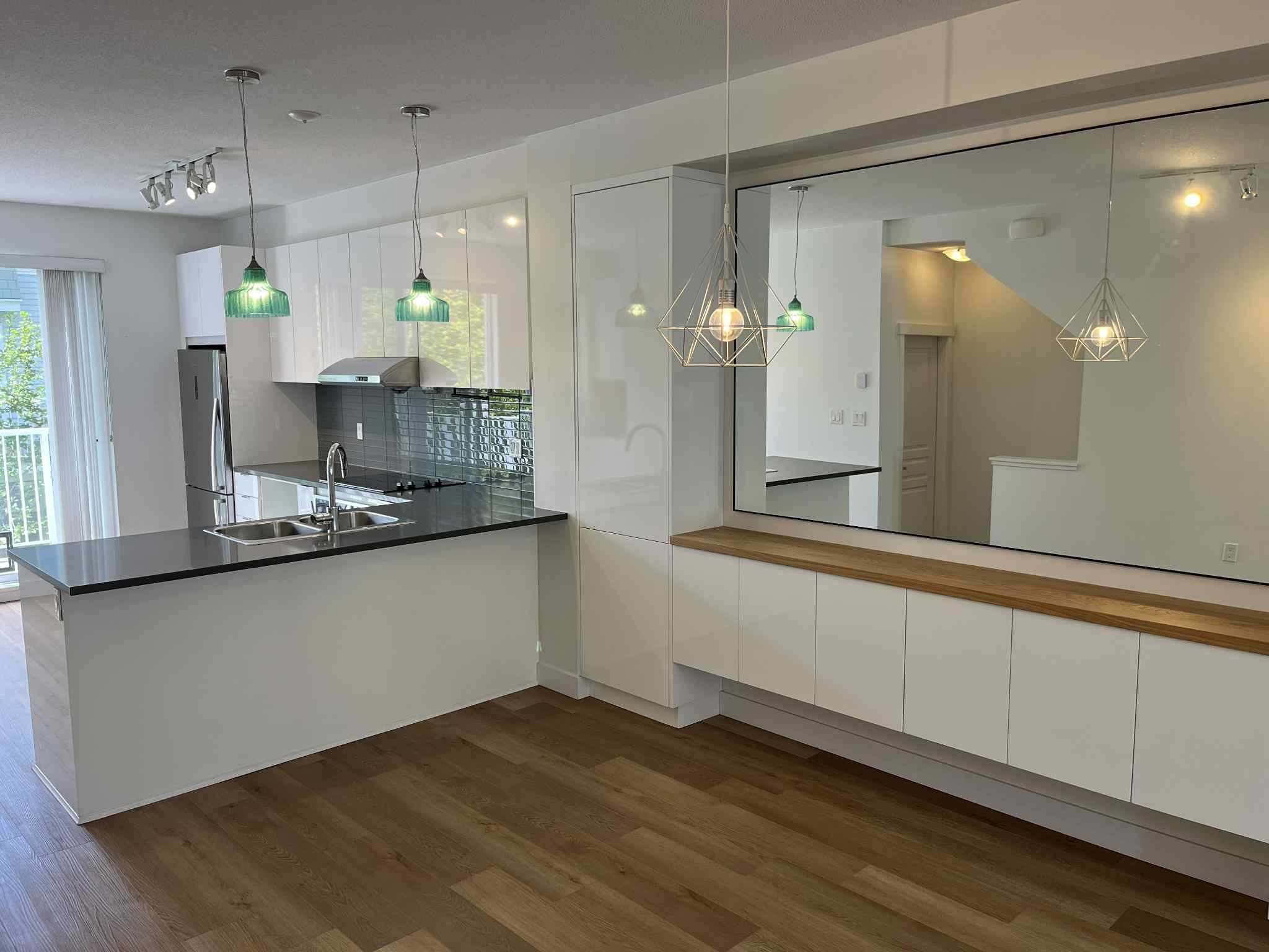 Dining area - Copy.jpg