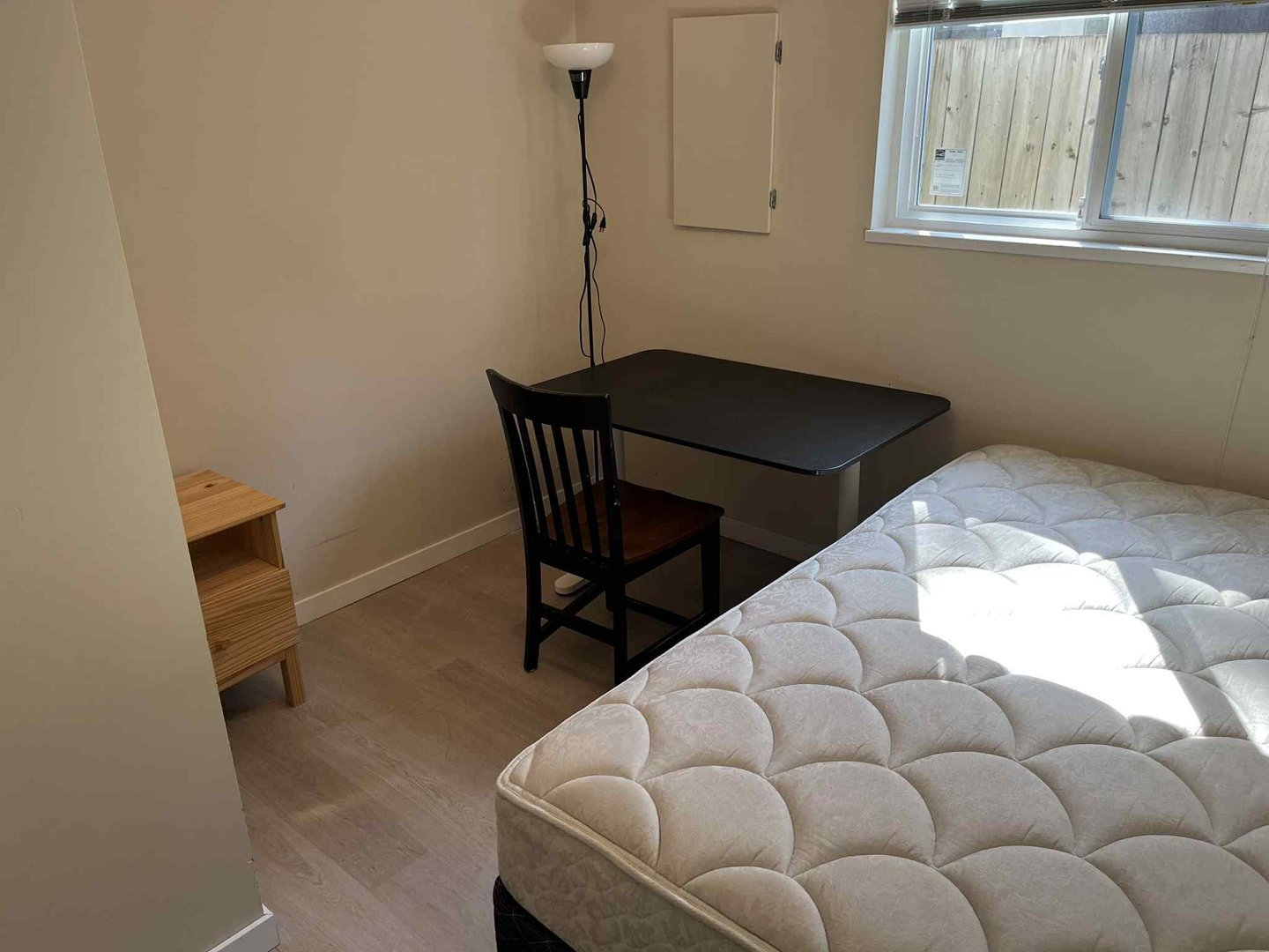 Bedroom 02-1.jpg