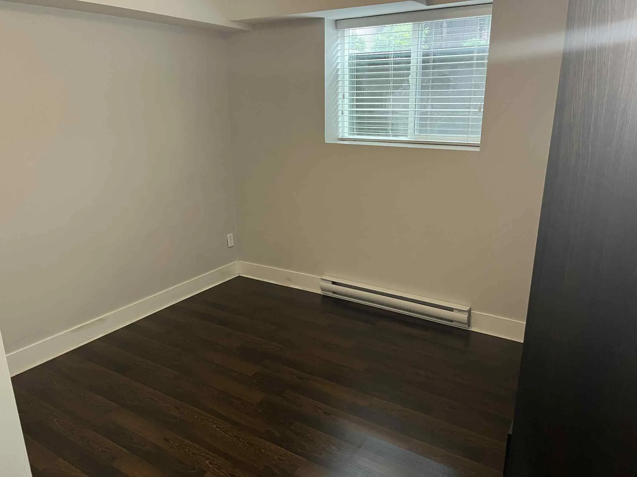 Bedroom 02.jpg